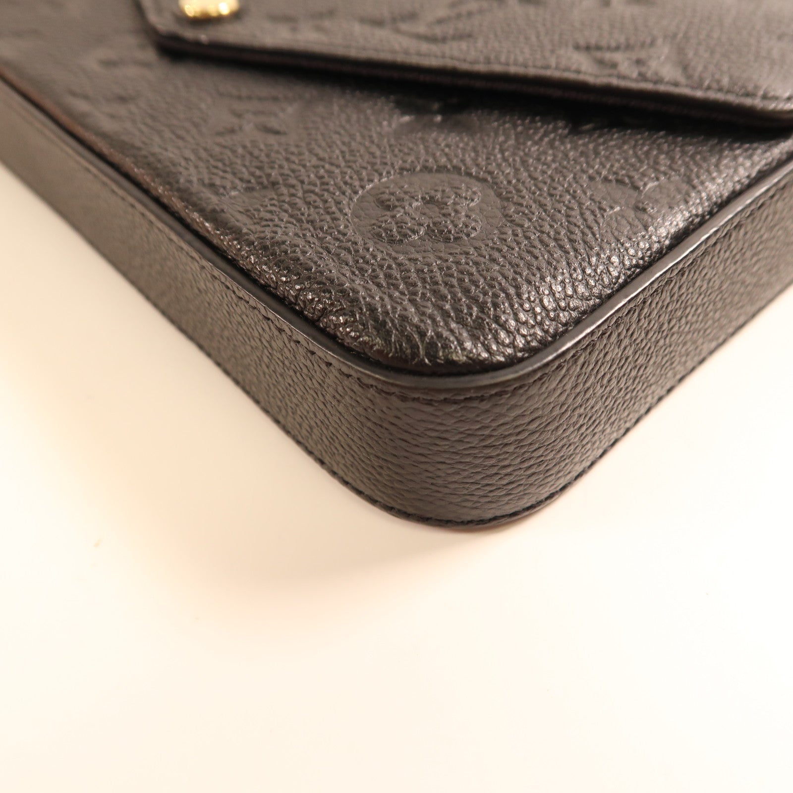 LOUIS VUITTON Monogram Empreinte Felicie Pochette 金扣鏈帶肩背袋