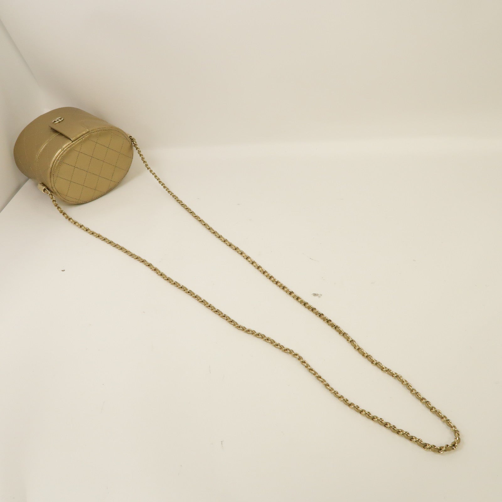 CHANEL 【激減優惠】菱格牛皮皮革Chain Shoulder金扣肩背袋金色