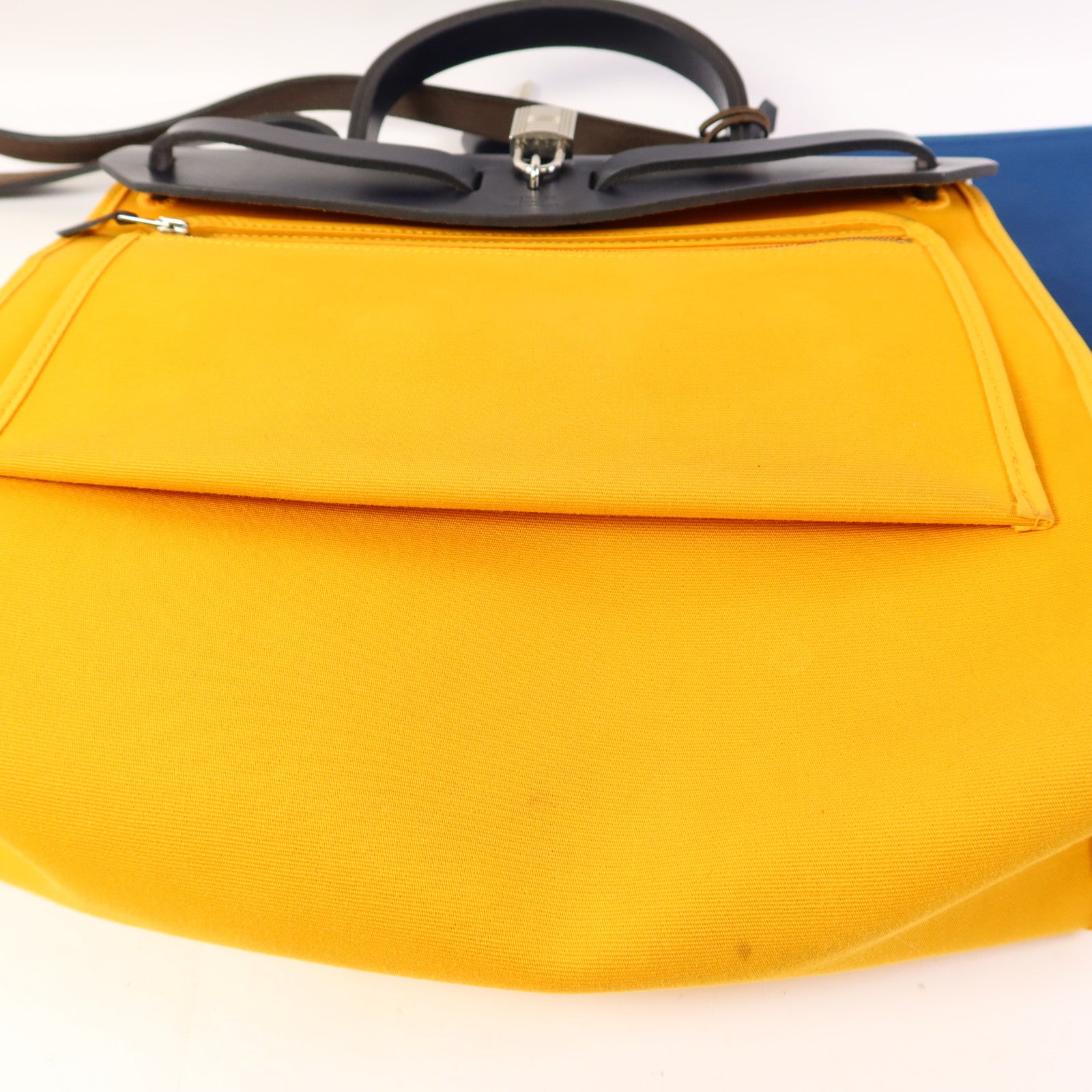 HERMES 帆布Herbag PM銀扣手挽肩背兩用袋Jaune d'Or