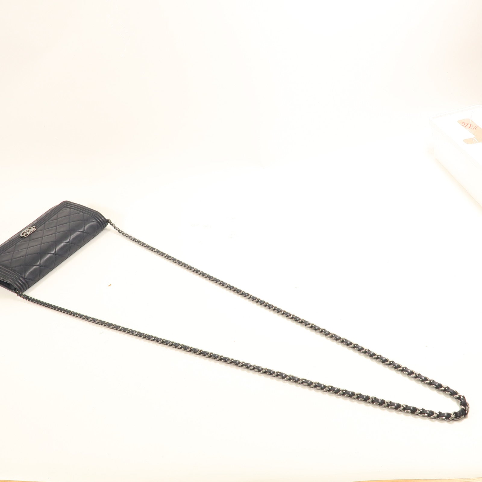 CHANEL 羊皮皮革Boy WOC Wallet On Chain鏈帶肩背袋