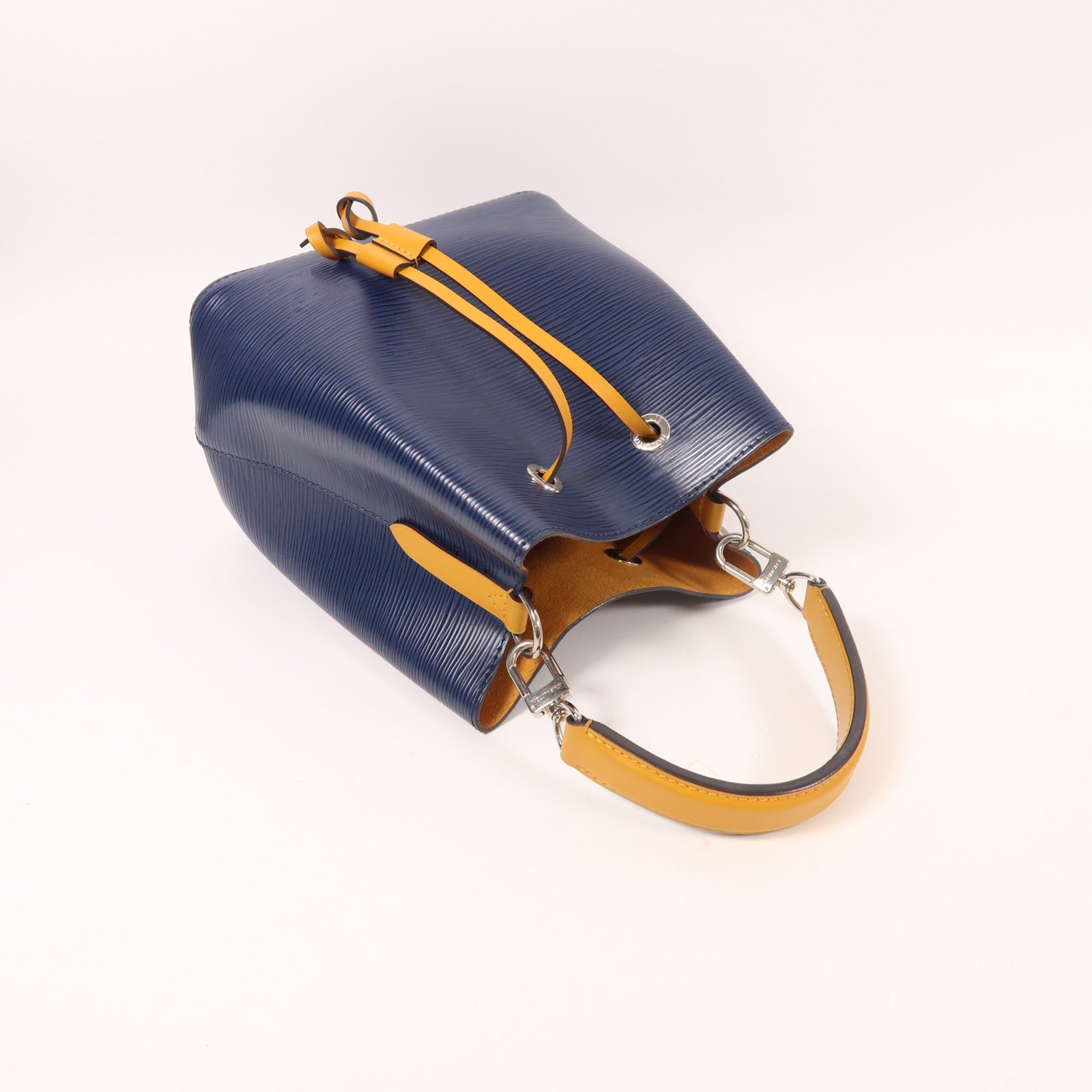 LOUIS VUITTON 【激減優惠】Epi Neo Noe BB銀扣手挽肩背兩用袋