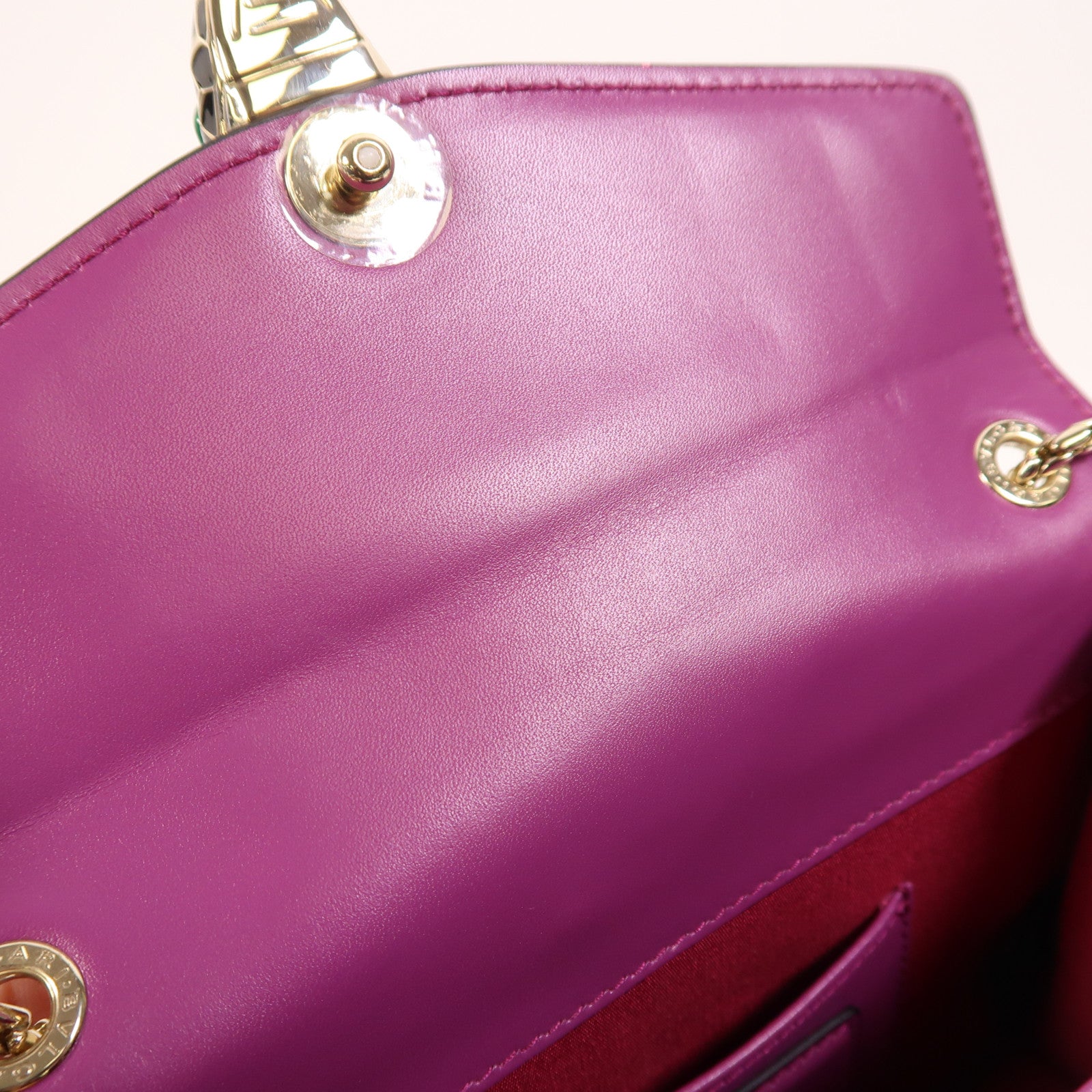 BVLGARI 牛皮皮革Serpenti Forever鏈帶肩背袋