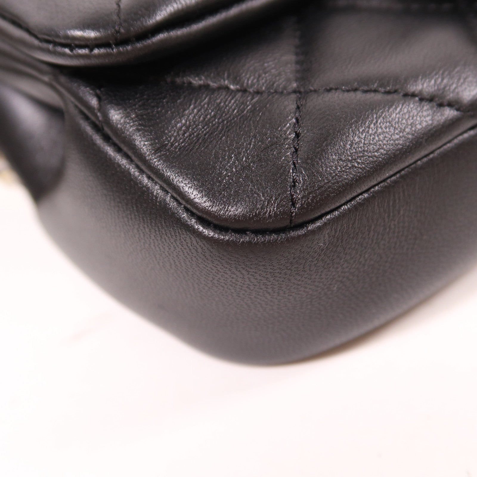 CHANEL 【激減優惠】牛皮皮革Waist Bag金扣腰包