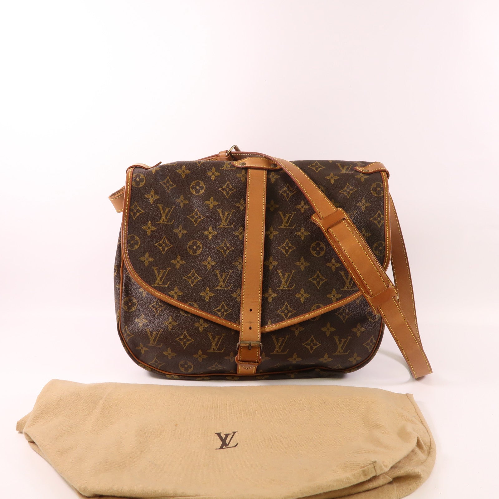 LOUIS VUITTON LV GHW Saumur 35 Crossbody Shoulder Bag M42254 Monogram Brown