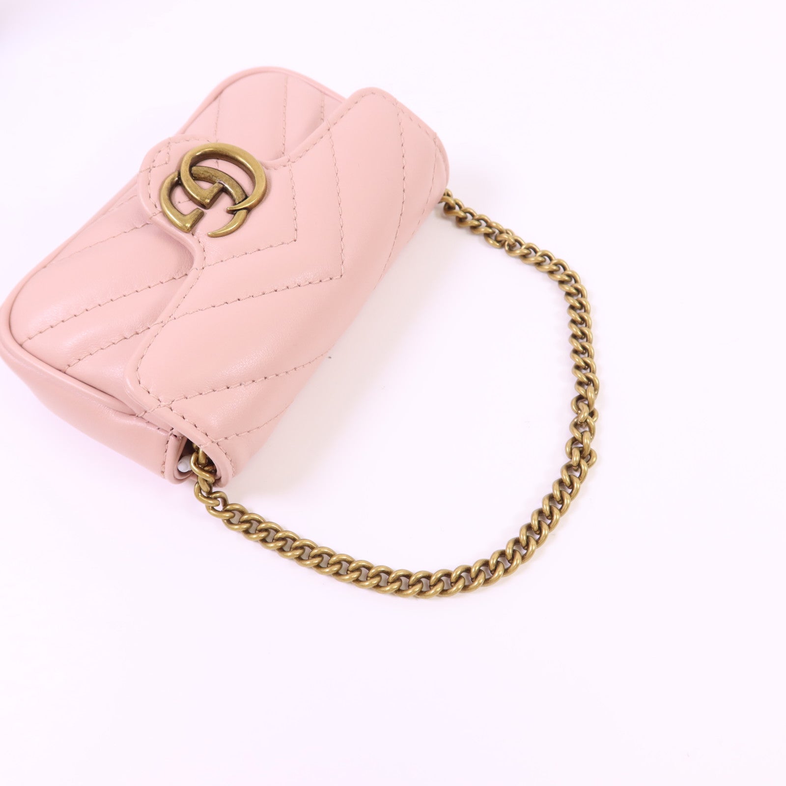 GUCCI 皮革GG Marmont Super Mini Chain Bag金扣手挽袋