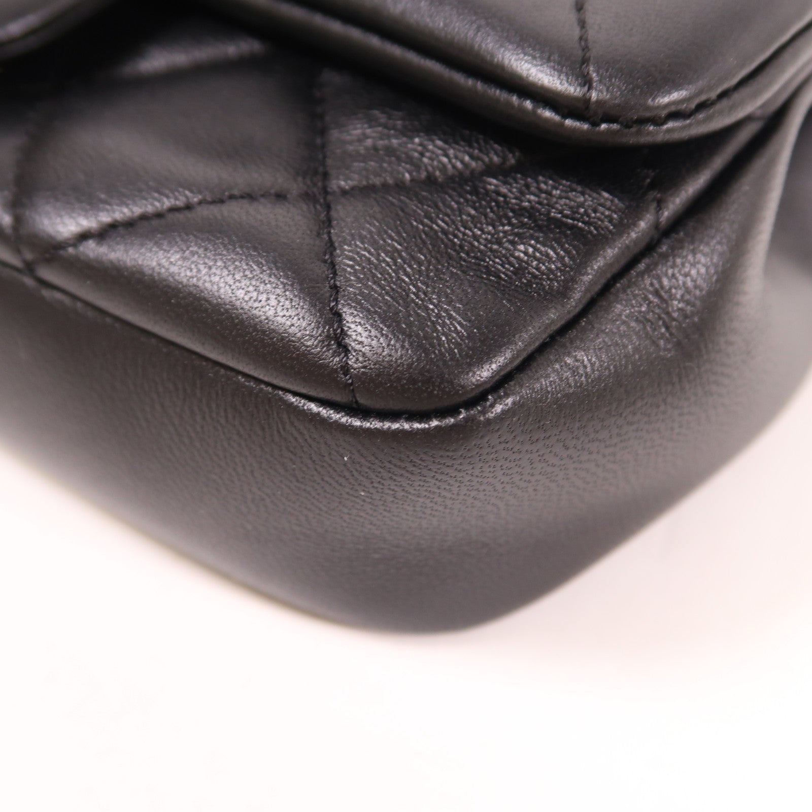 CHANEL 牛皮皮革Waist Bag金扣腰包