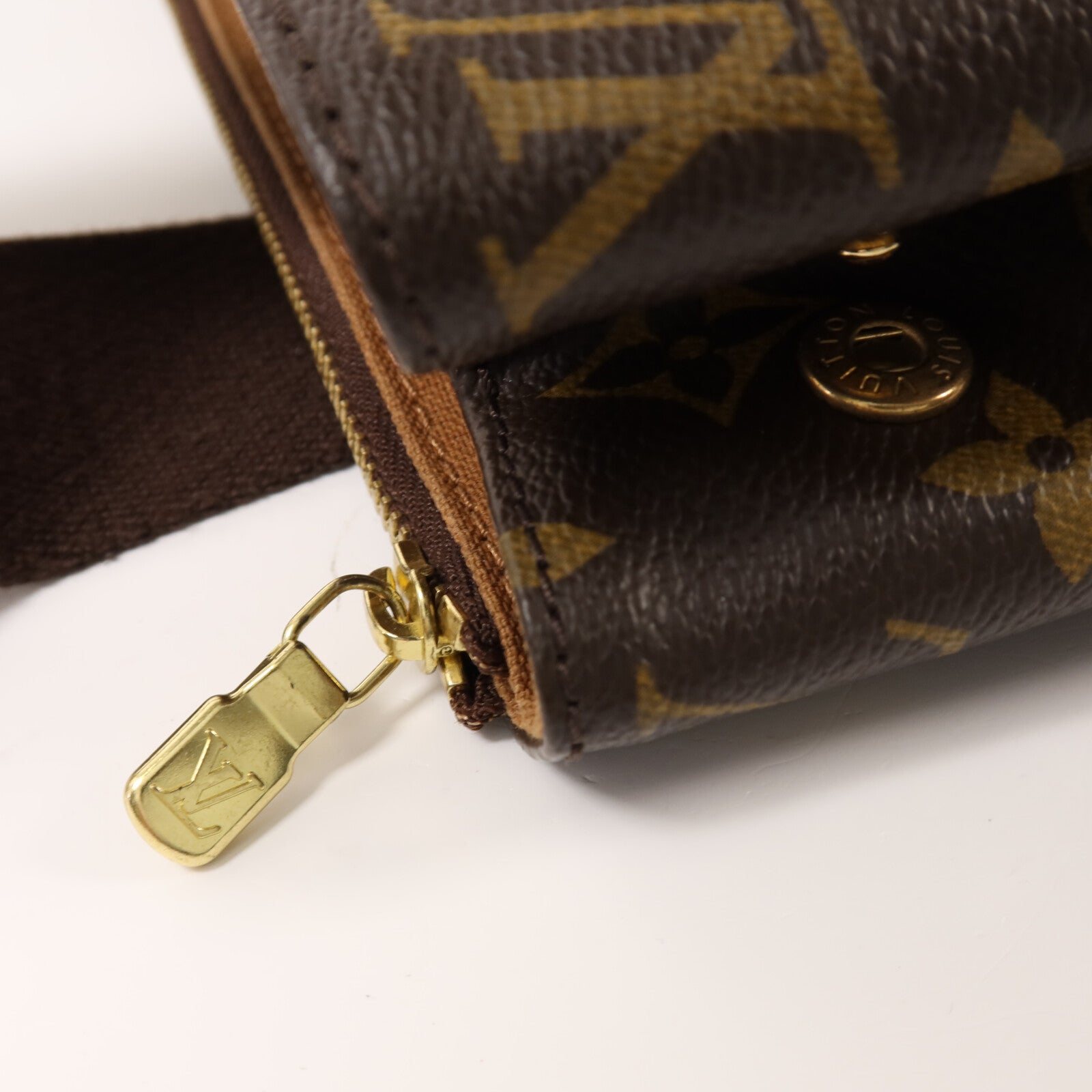 LOUIS VUITTON Monogram Cabas Beaubourg金扣肩背袋