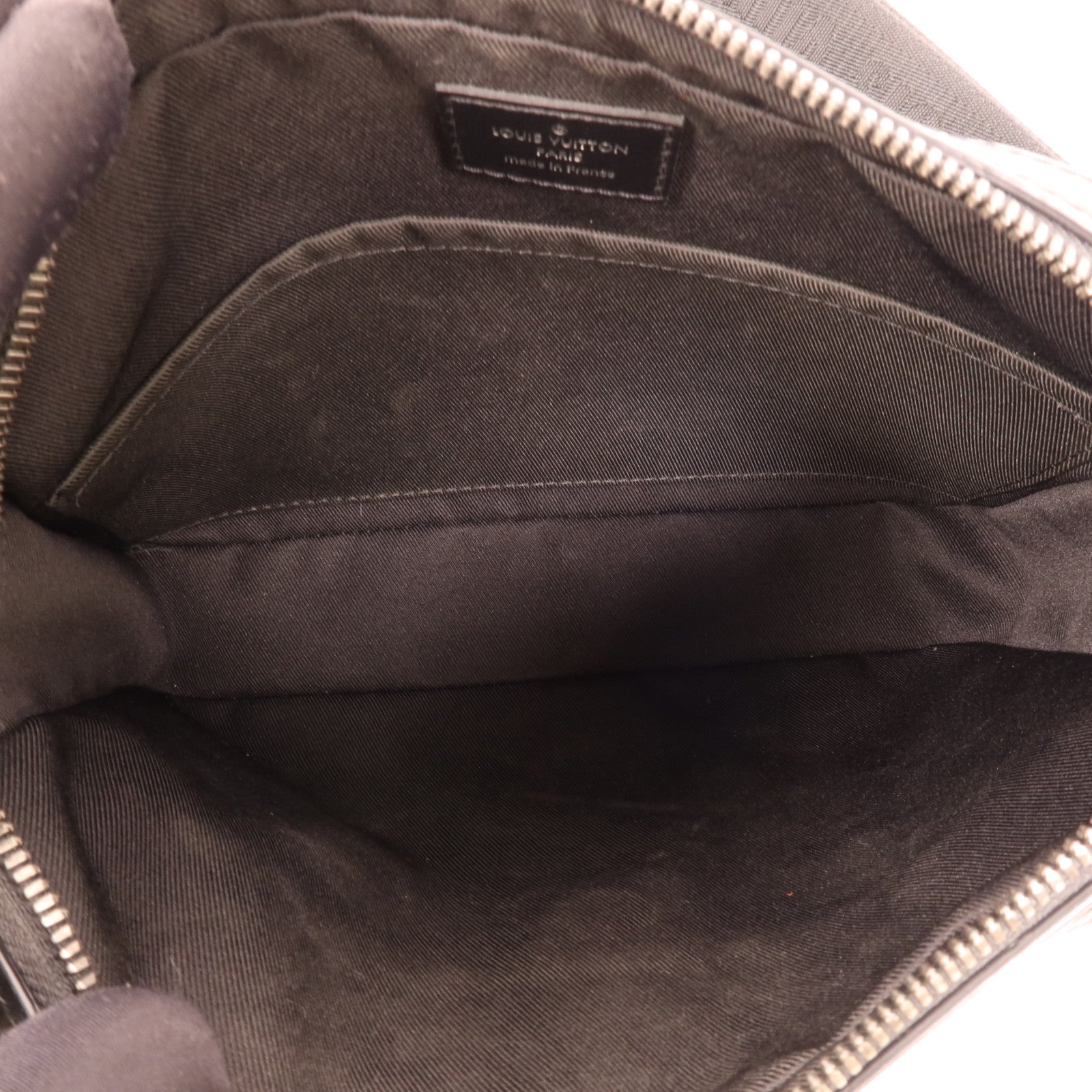 LOUIS VUITTON Monogram Eclipse Reverse Trio Messenger銀扣肩背袋灰色