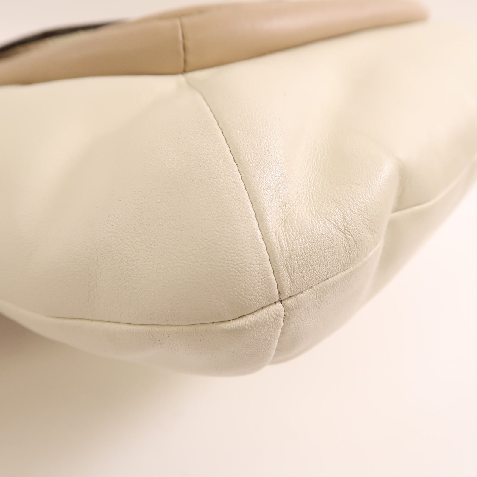 COACH 牛皮皮革Shoulder Bag銀扣肩背袋