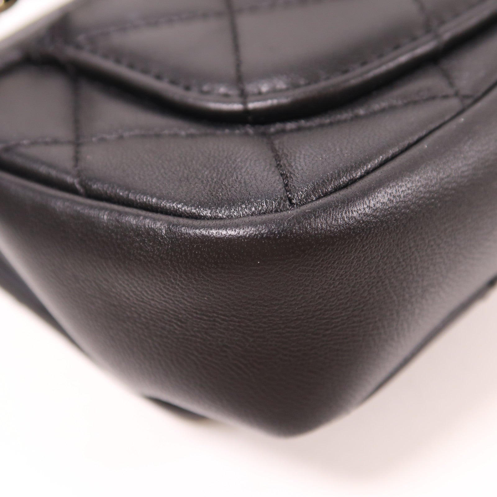 CHANEL 牛皮皮革Waist Bag金扣腰包