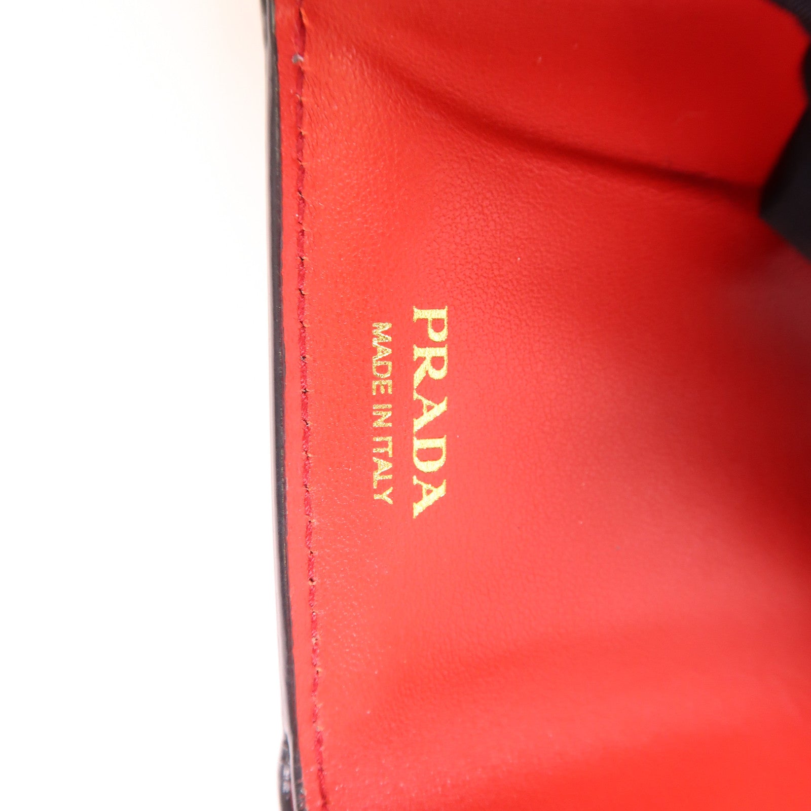 PRADA 牛皮皮革Wallet金扣錢包