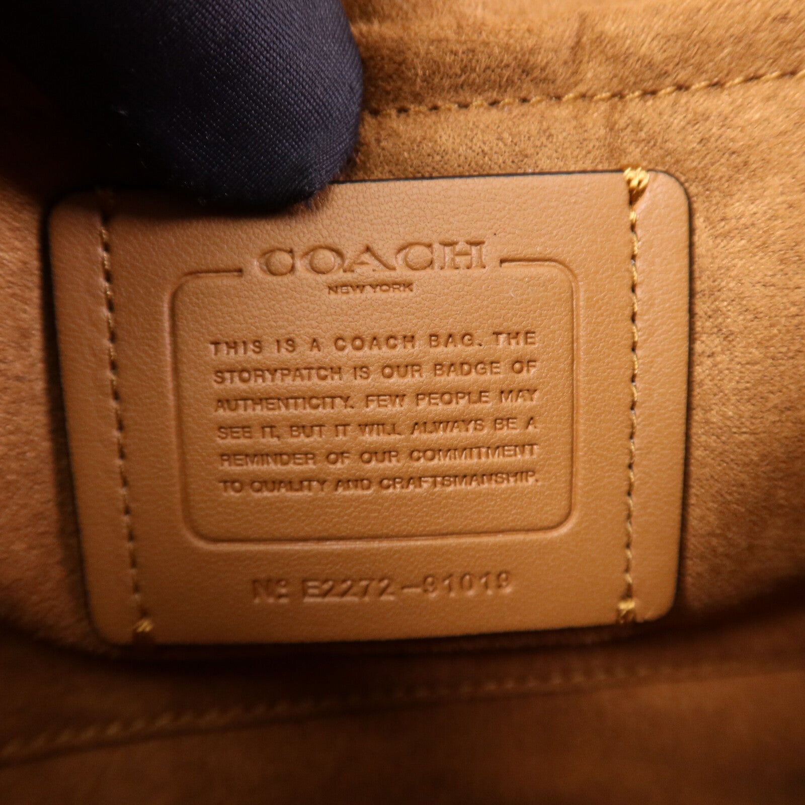 COACH 牛皮皮革Chain Shoulder Bag金扣鏈帶肩背袋