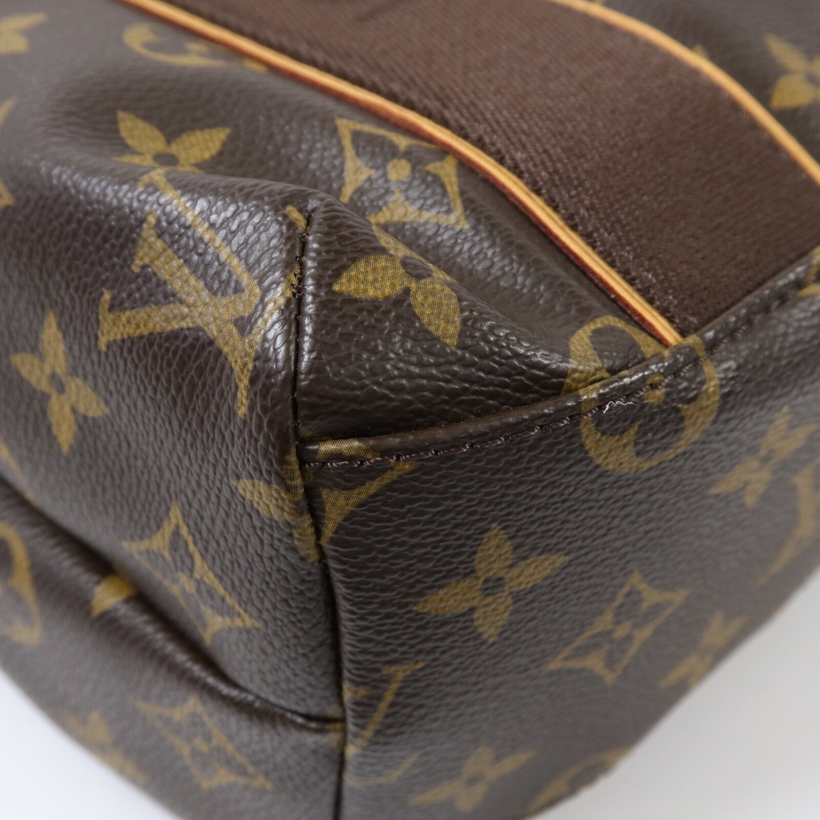 LOUIS VUITTON Monogram Cabas Beaubourg金扣肩背袋