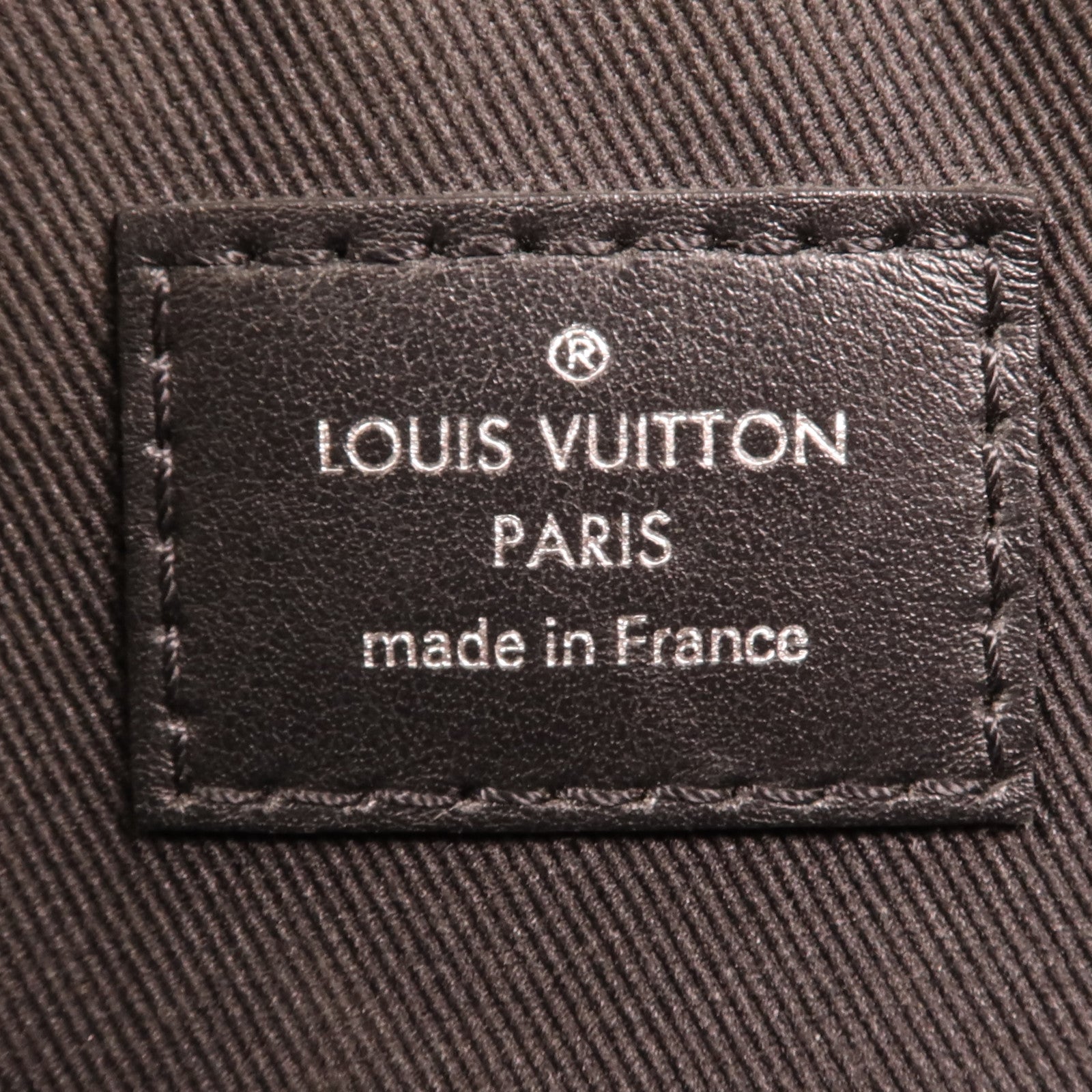 LOUIS VUITTON Monogram Eclipse Reverse Trio Messenger銀扣肩背袋灰色