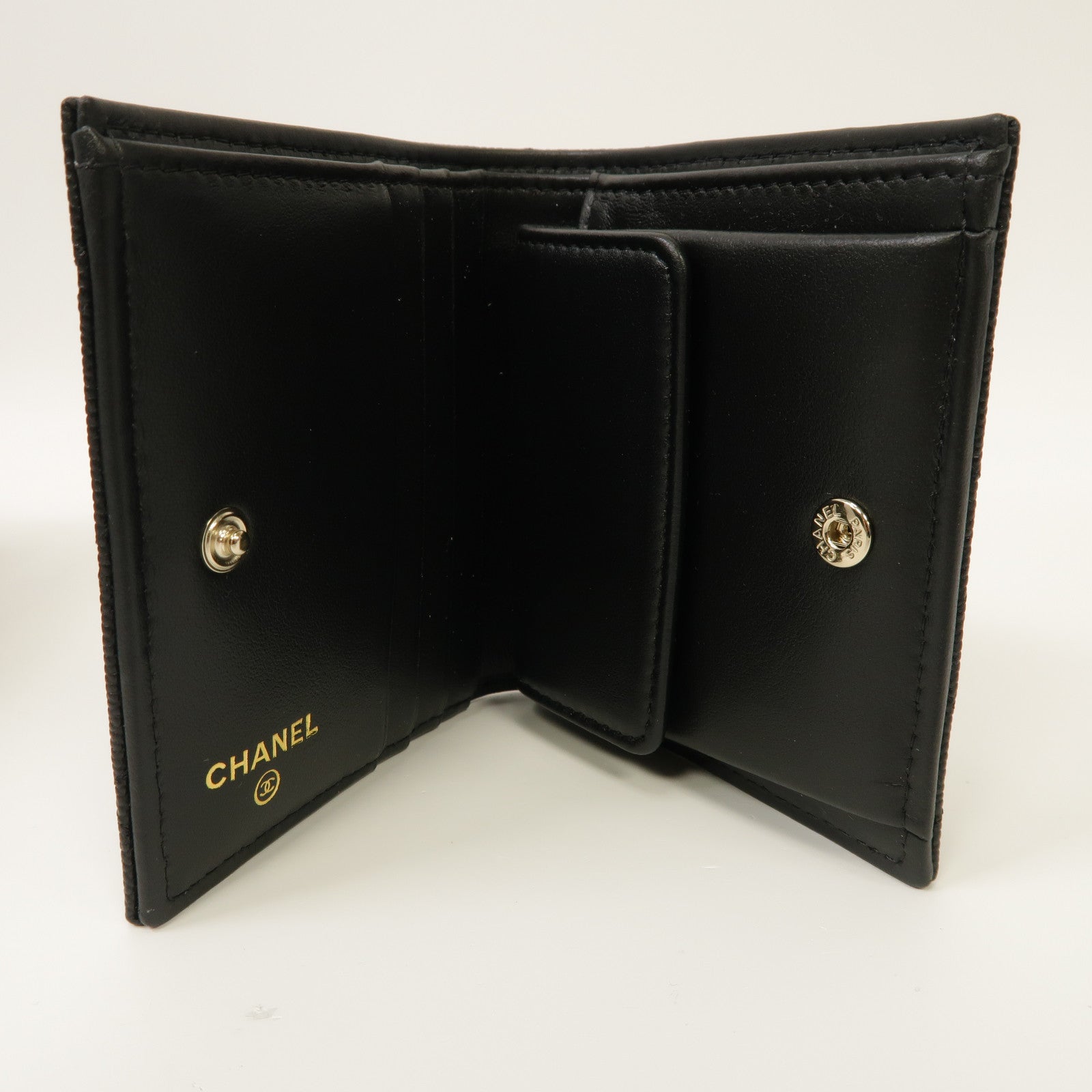CHANEL 菱格Caviar皮革Wallet銀扣啪鈕錢包黑色