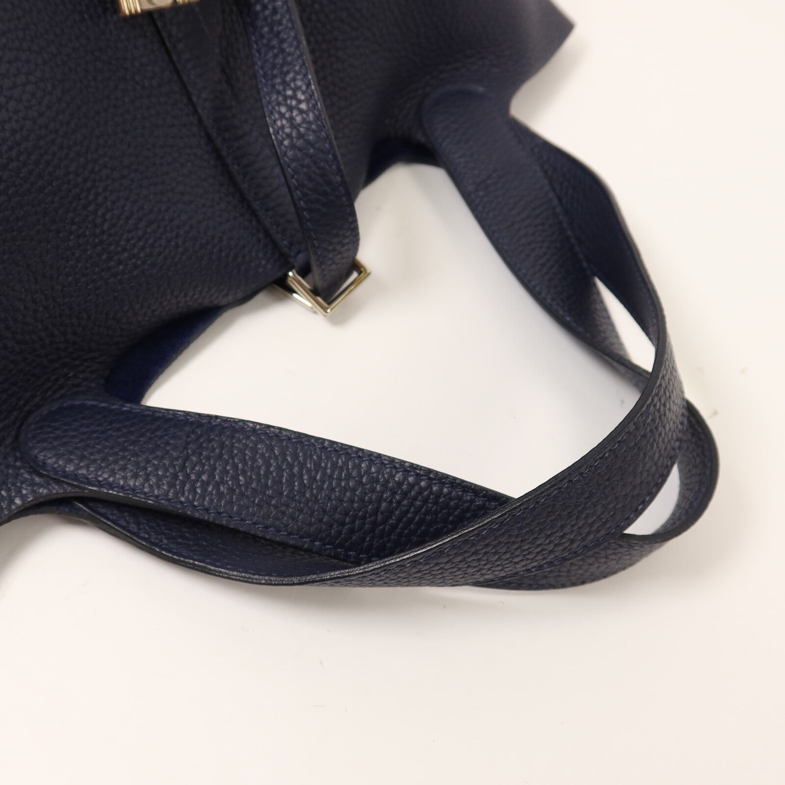 HERMES Clemence皮革Picotin MM扣手挽袋Bleu Nuit