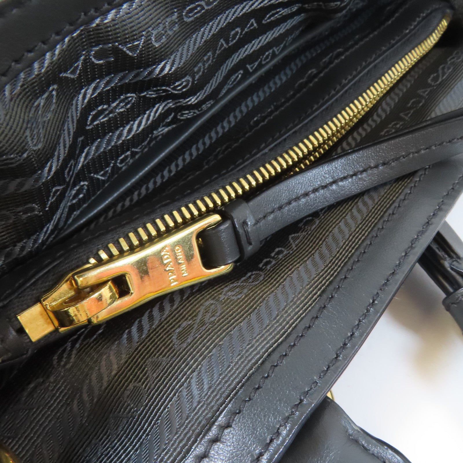 PRADA 尼龍2 Way Shoulder Bag金扣手挽肩背兩用袋灰色