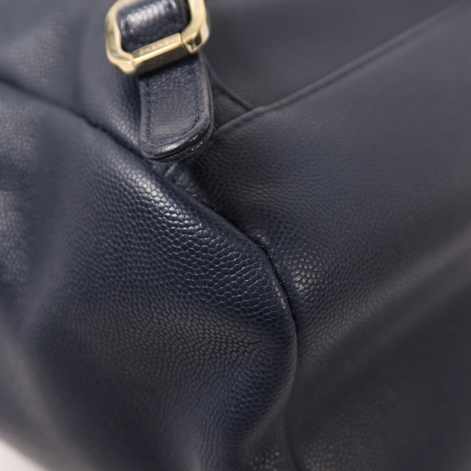CHANEL 牛皮皮革Business Affinity Backpack金扣鏈帶背包