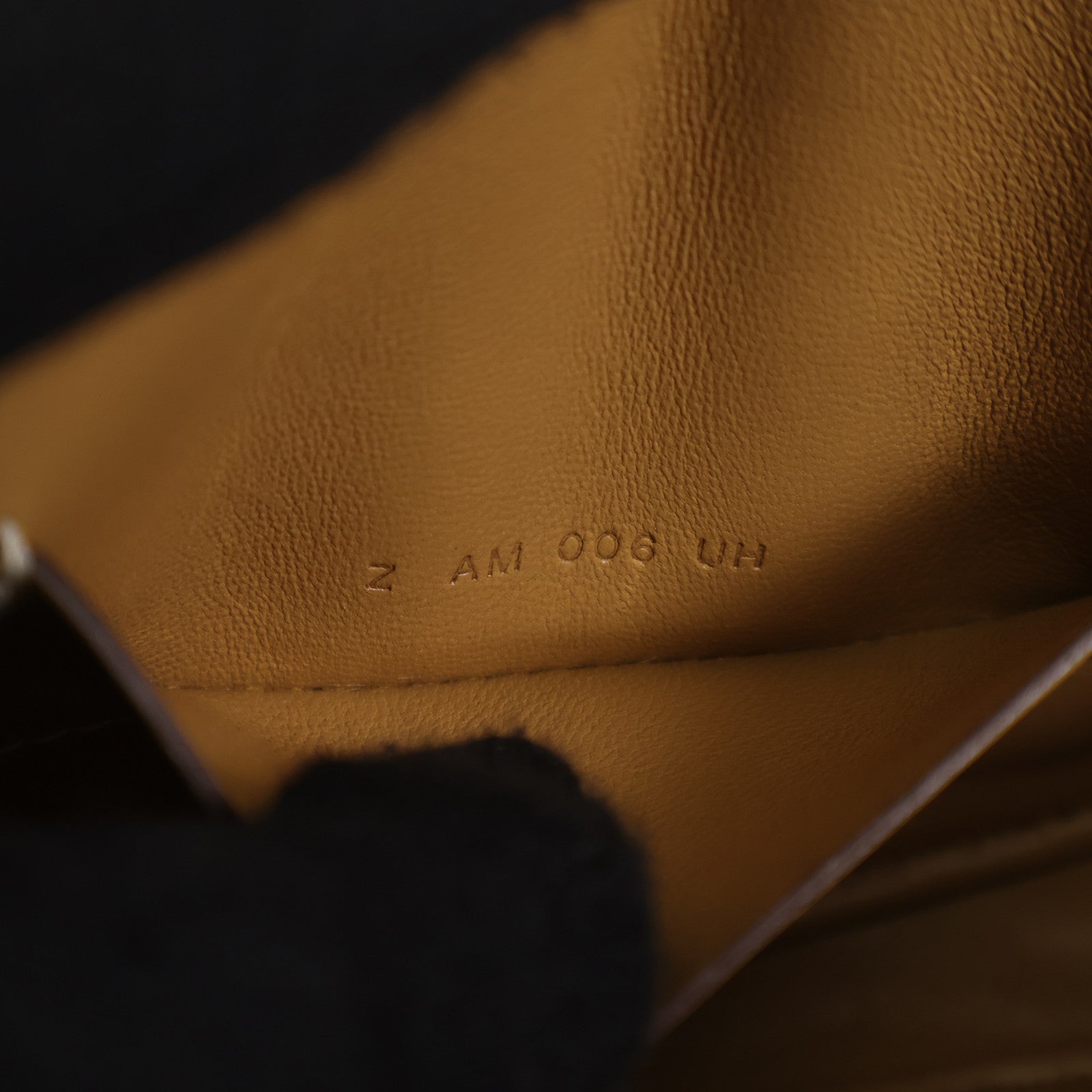 HERMES Swift皮革In the loop銀扣肩背袋Biscuit