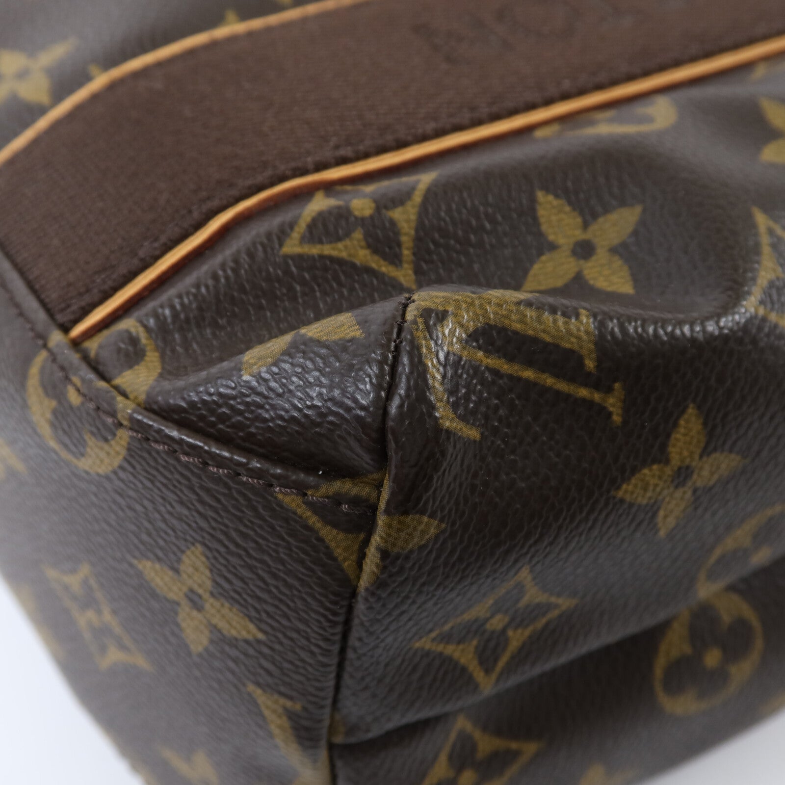 LOUIS VUITTON Monogram Cabas Beaubourg金扣肩背袋