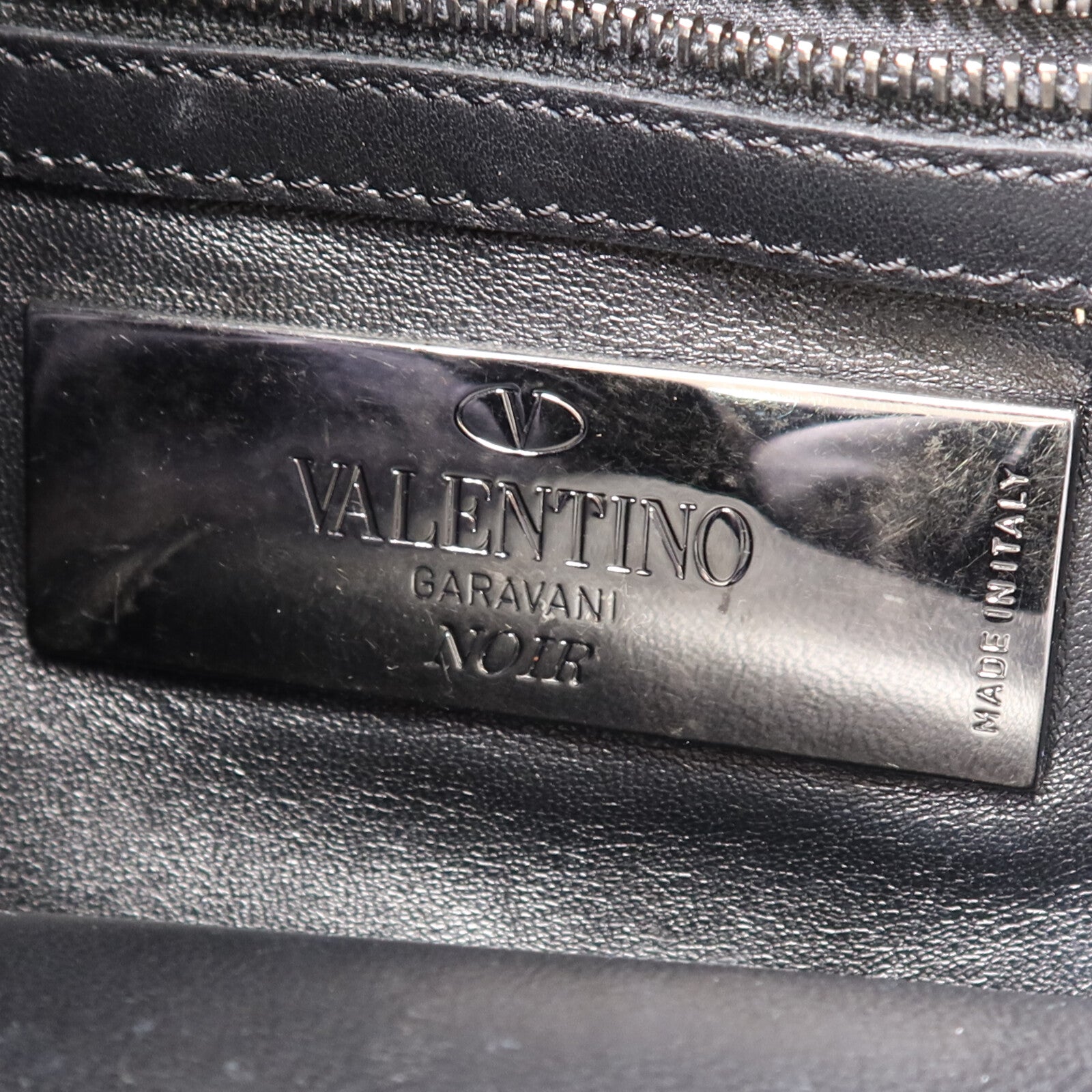 Valentino 【激減優惠】牛皮皮革Bucket銀扣肩背袋