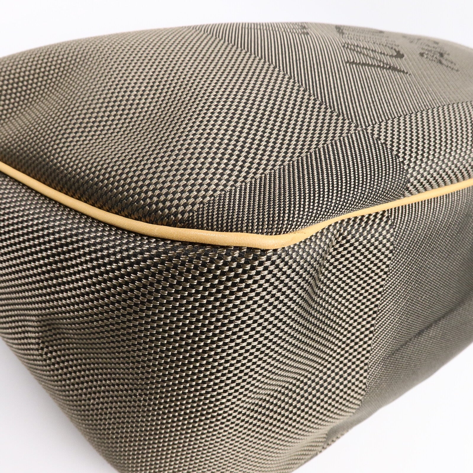 LOUIS VUITTON Damier Geant Explorateur肩背袋