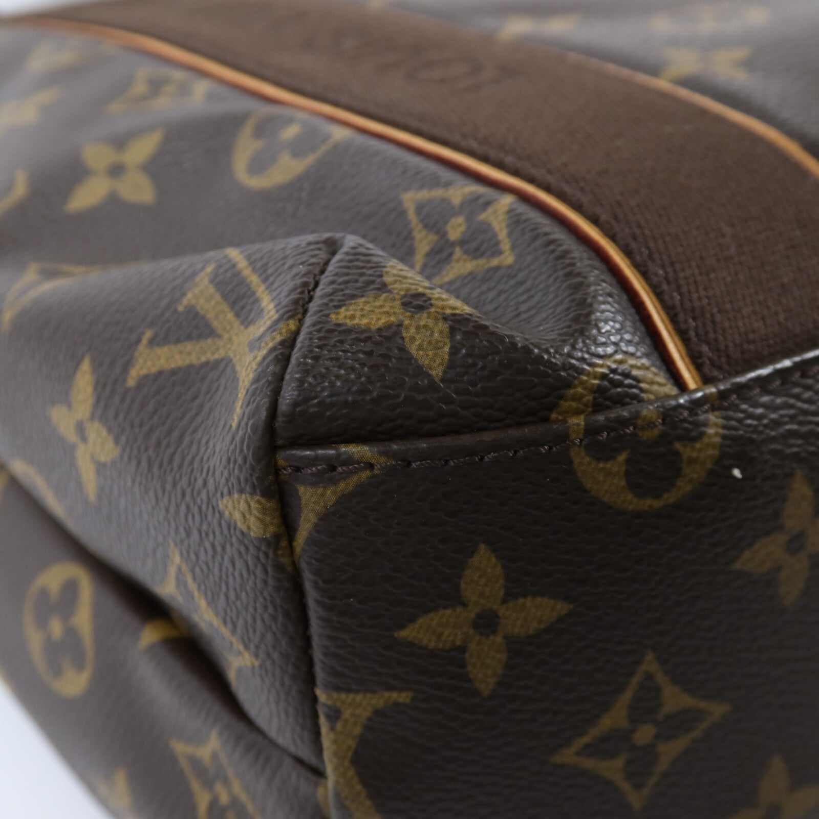 LOUIS VUITTON Monogram Cabas Beaubourg金扣肩背袋