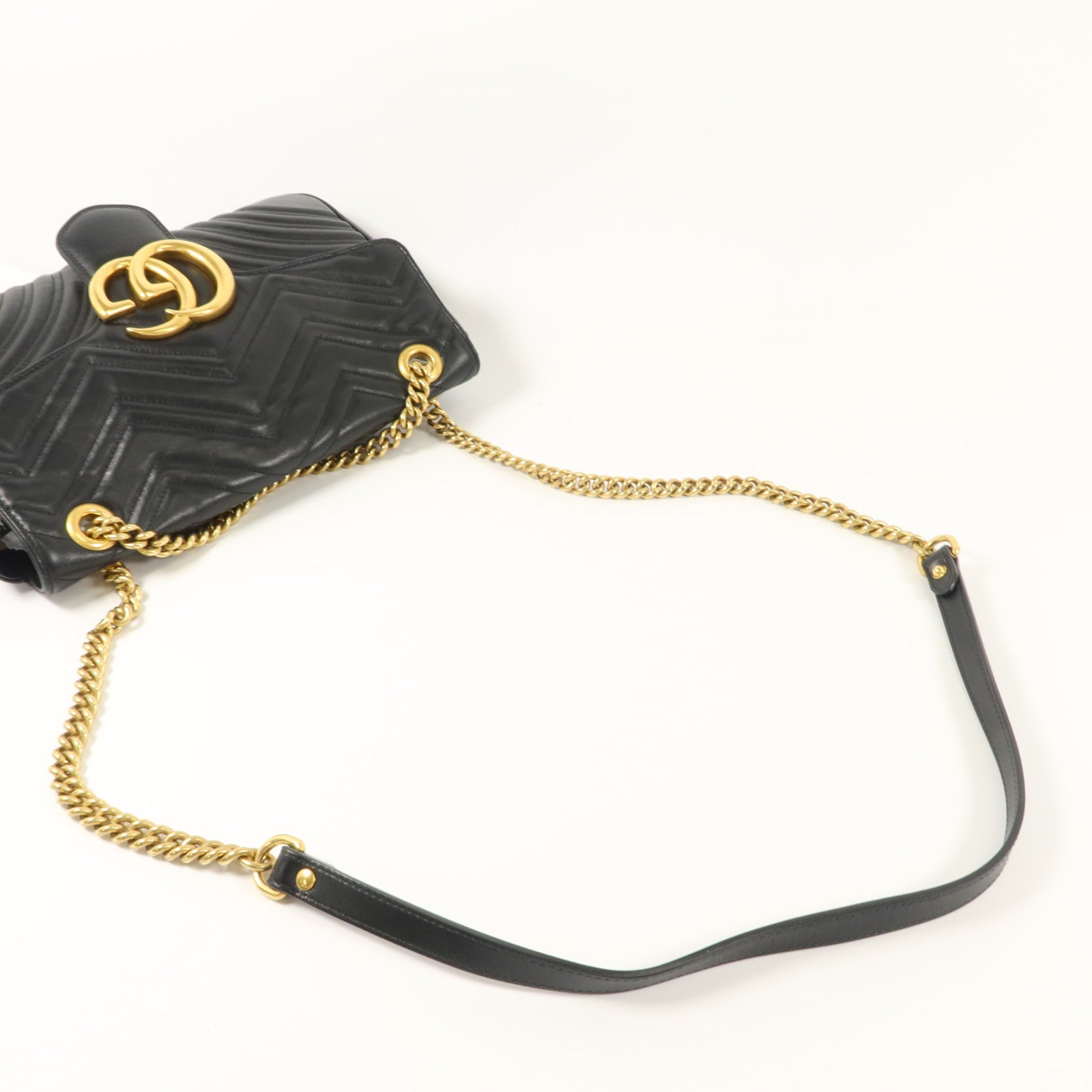 GUCCI 牛皮皮革GG Marmont Medium鏈帶肩背袋