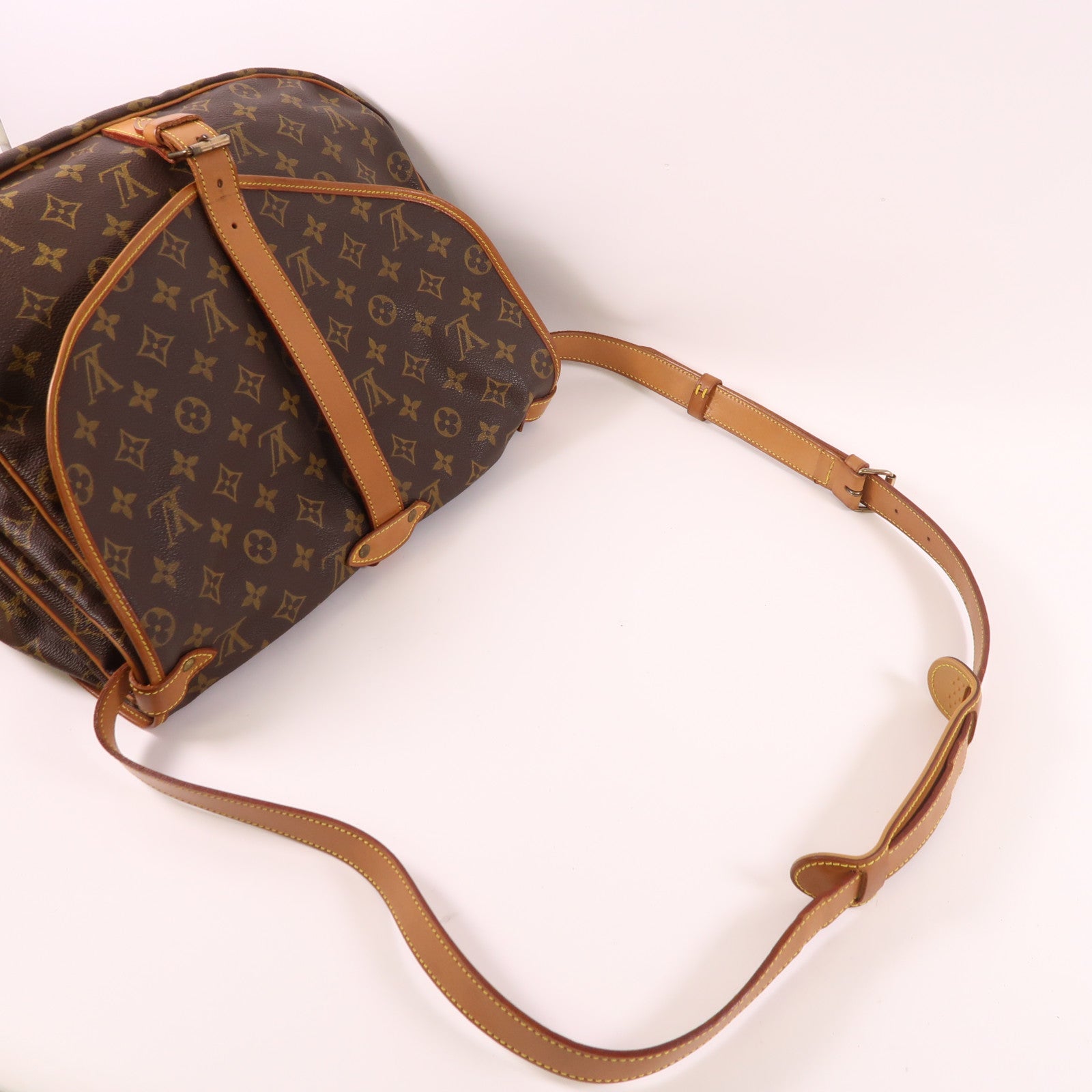 LOUIS VUITTON LV GHW Saumur 35 Crossbody Shoulder Bag M42254 Monogram Brown