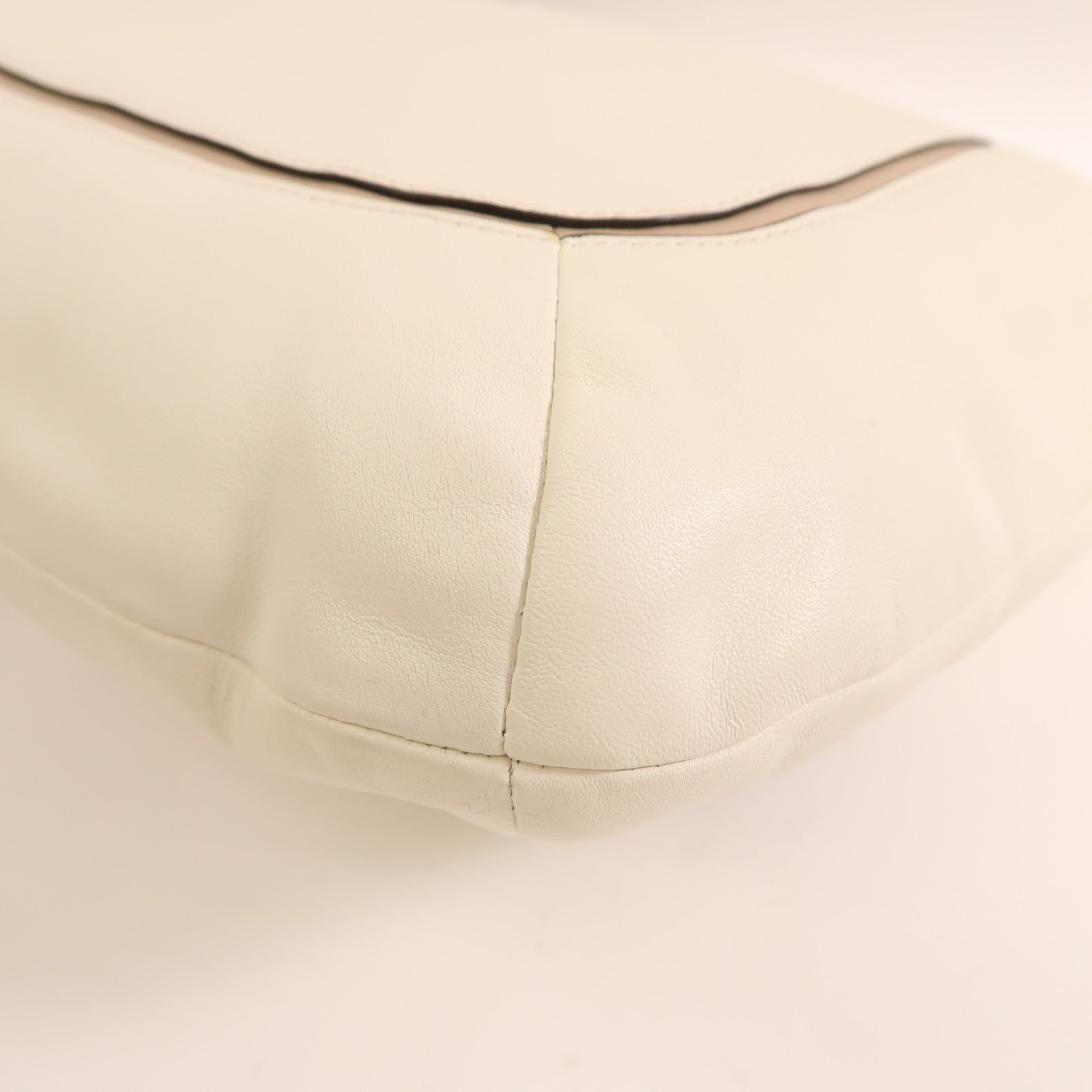 COACH 牛皮皮革Shoulder Bag銀扣肩背袋