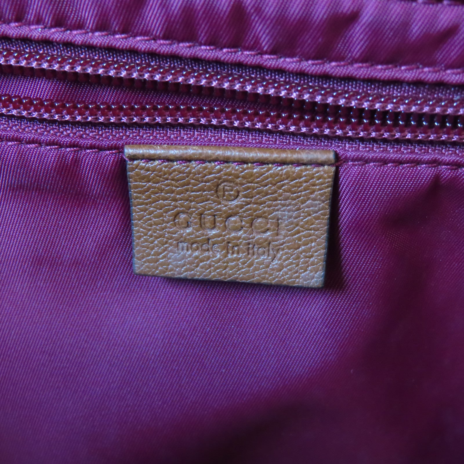 GUCCI 帆布Shoulder Bag銀扣肩背袋啡色