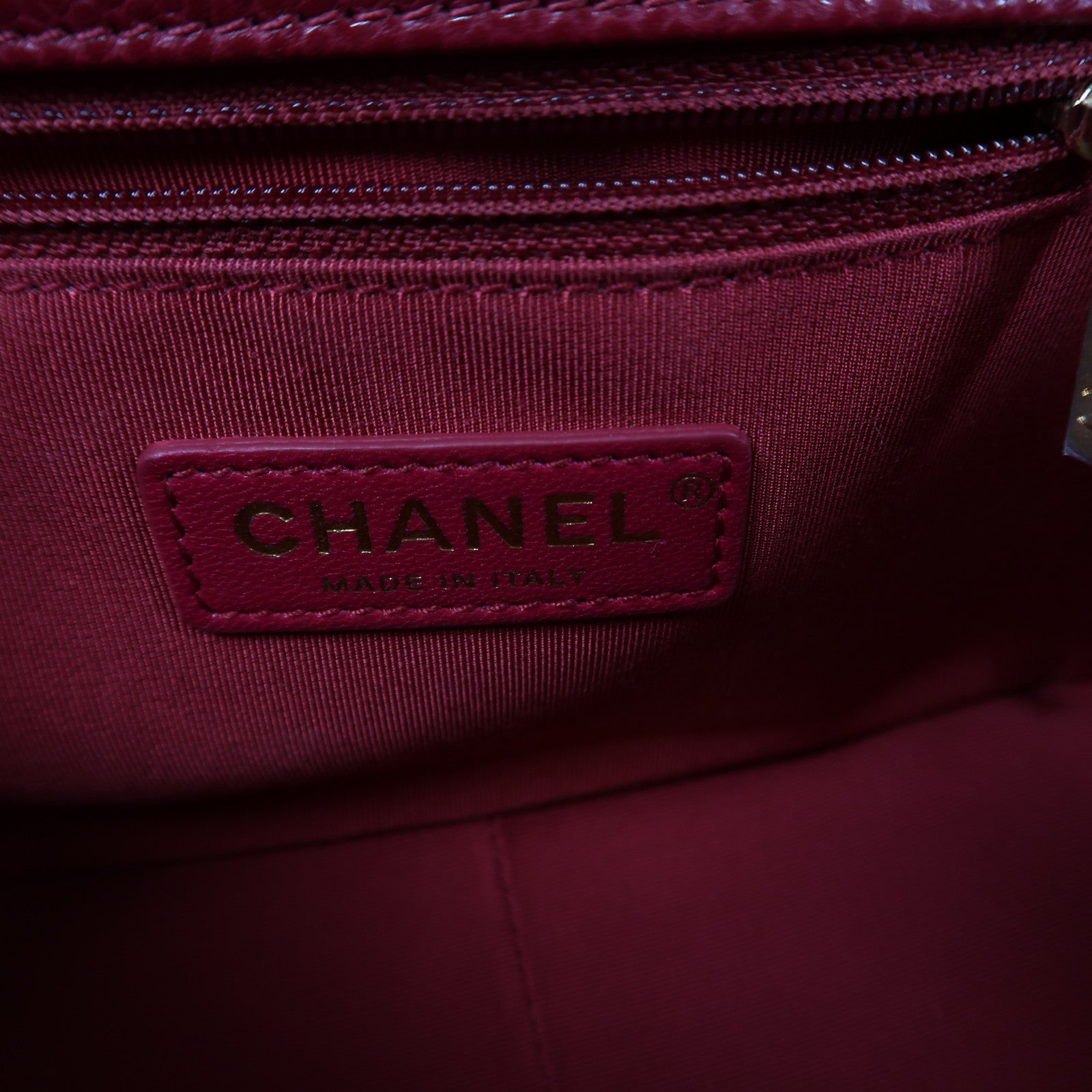 CHANEL 菱格牛皮皮革Chain Shoulder金扣鏈帶肩背袋紅色
