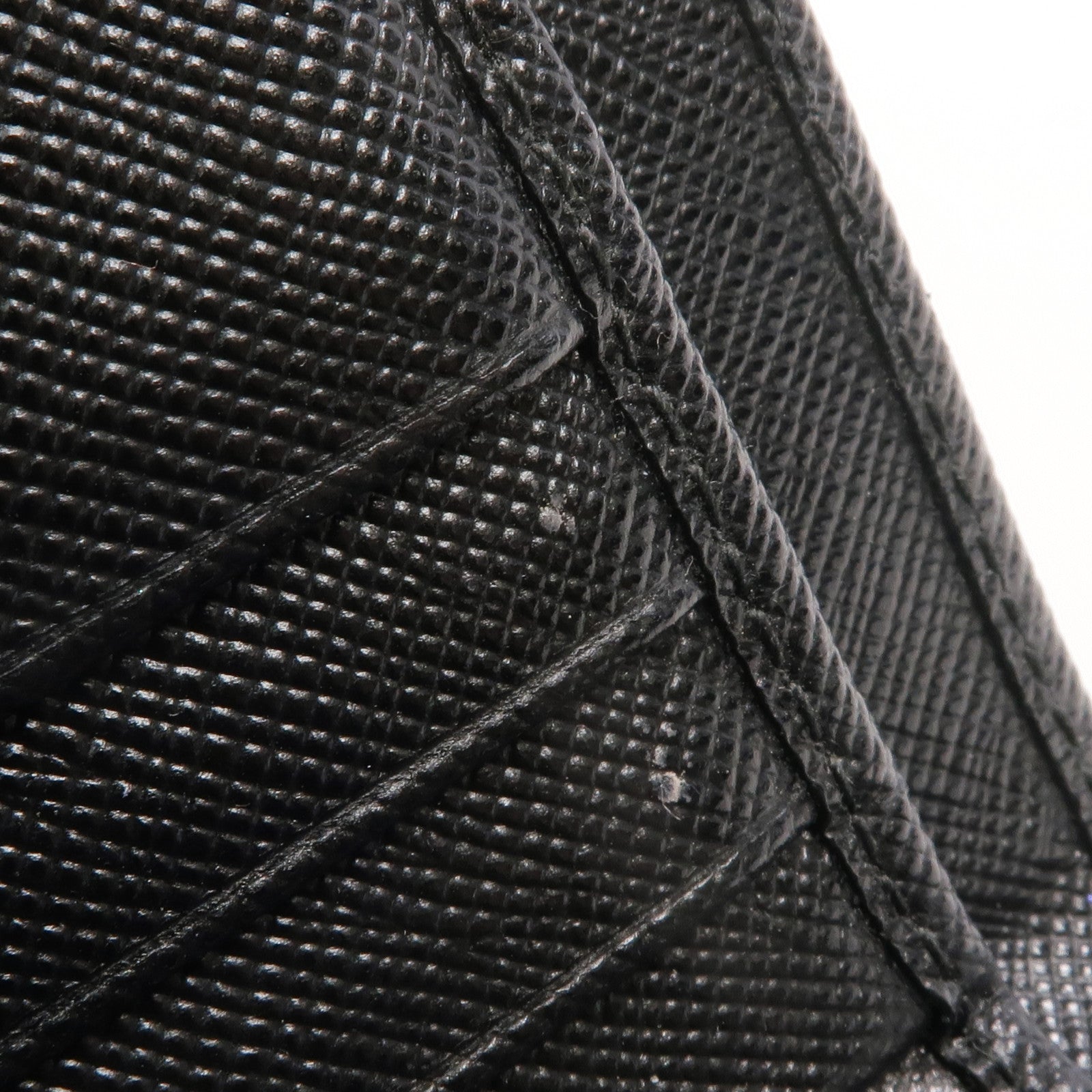 PRADA 牛皮皮革Wallet金扣錢包