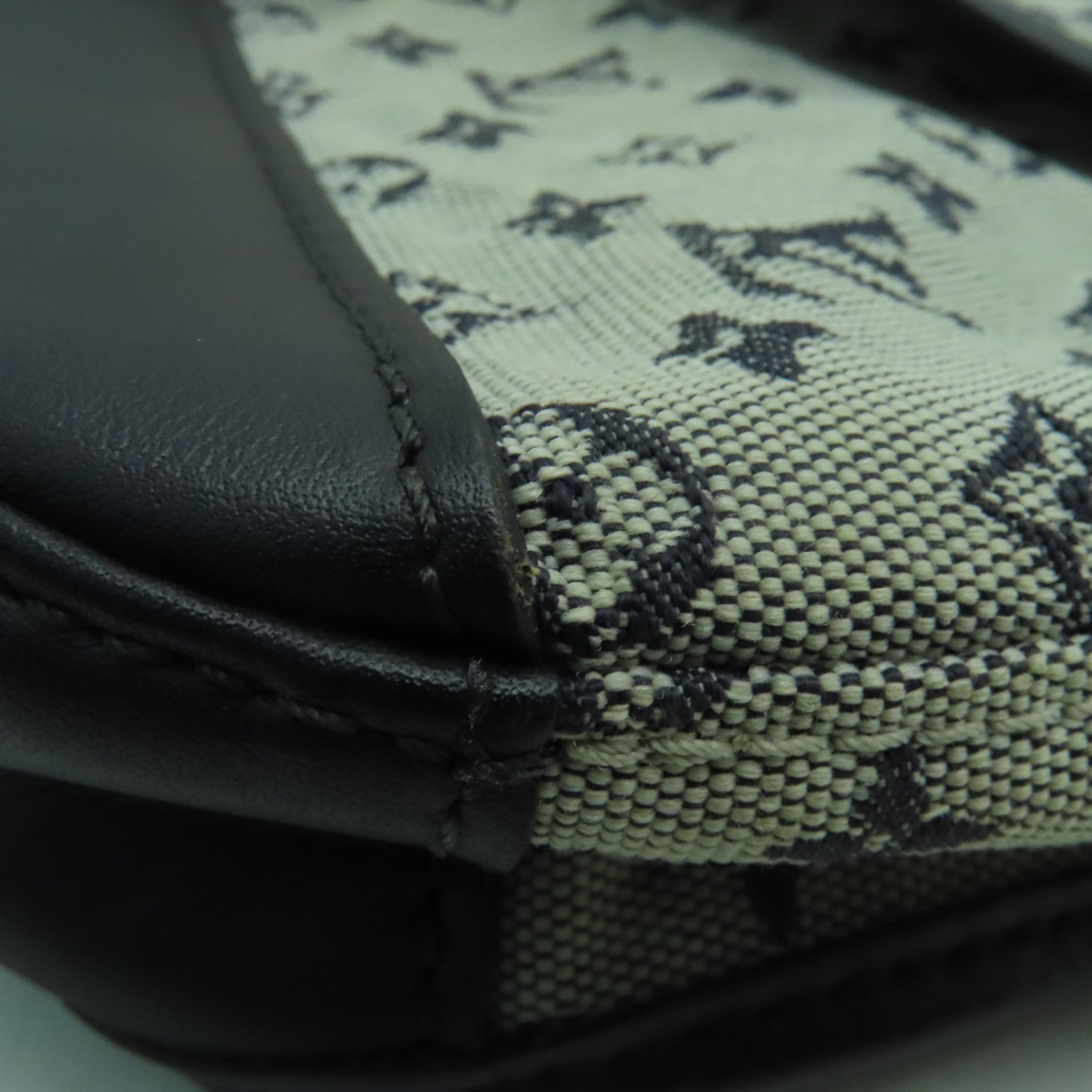 LOUIS VUITTON Monogram Mini Marjorie金扣肩背袋藍色