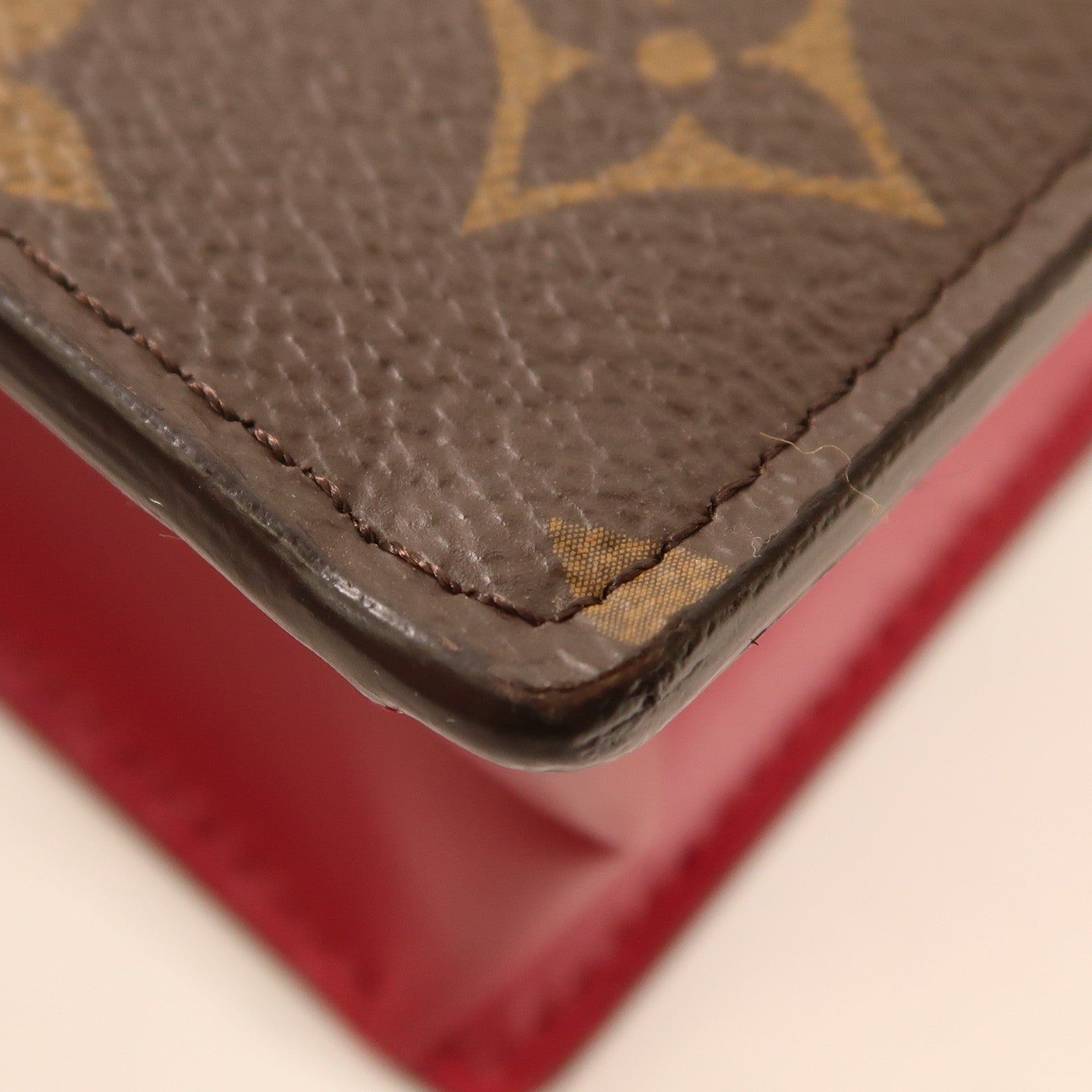 LOUIS VUITTON【激減優惠】 Monogram Portefeuille Flor金扣鏈帶肩背袋棕色/紅色