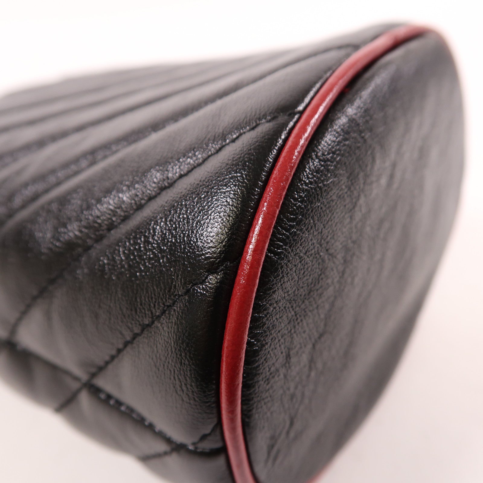 GUCCI GG GHW GG Marmont Bucket Shoulder Bag 573817 Calfskin Leather Black