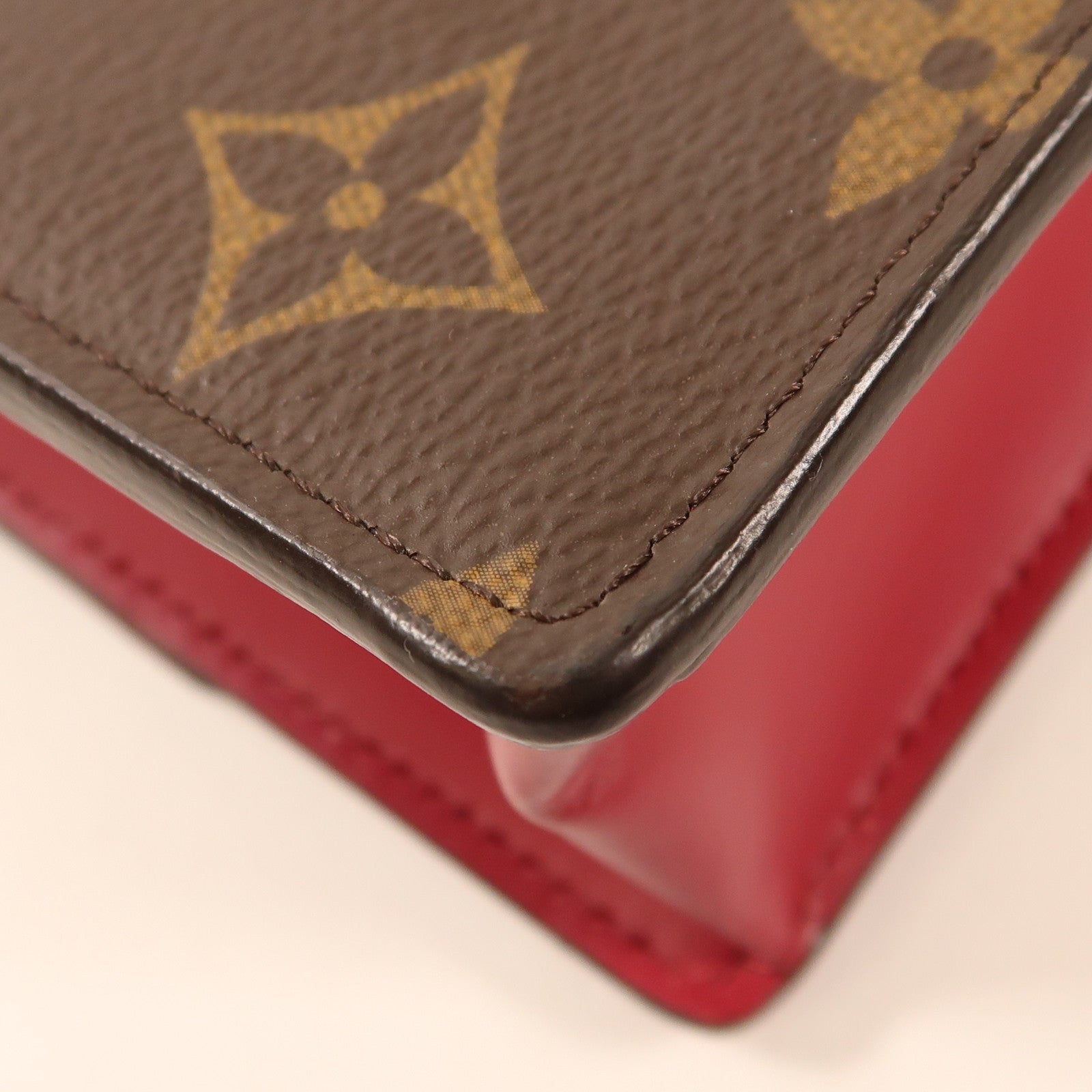 LOUIS VUITTON【激減優惠】 Monogram Portefeuille Flor金扣鏈帶肩背袋棕色/紅色