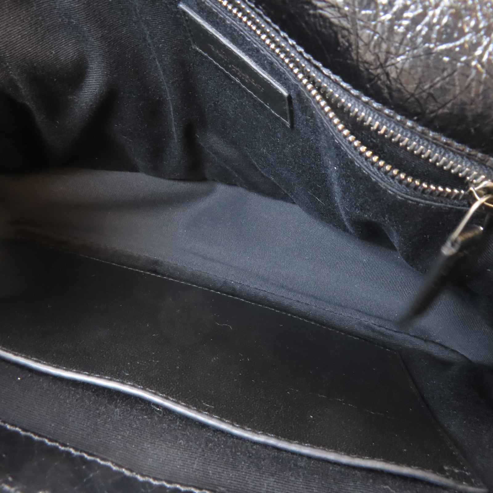 SAINT LAURENT 牛皮皮革Nikki銀扣鏈帶肩背袋黑色