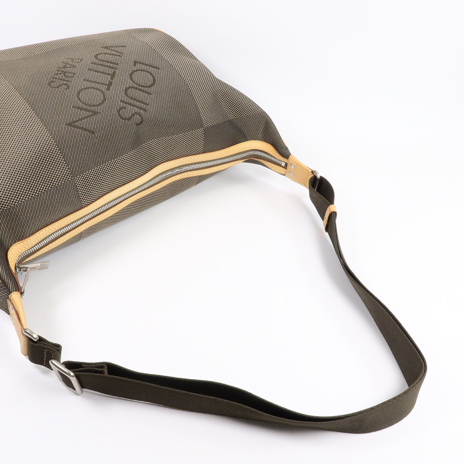 LOUIS VUITTON Damier Geant Explorateur肩背袋