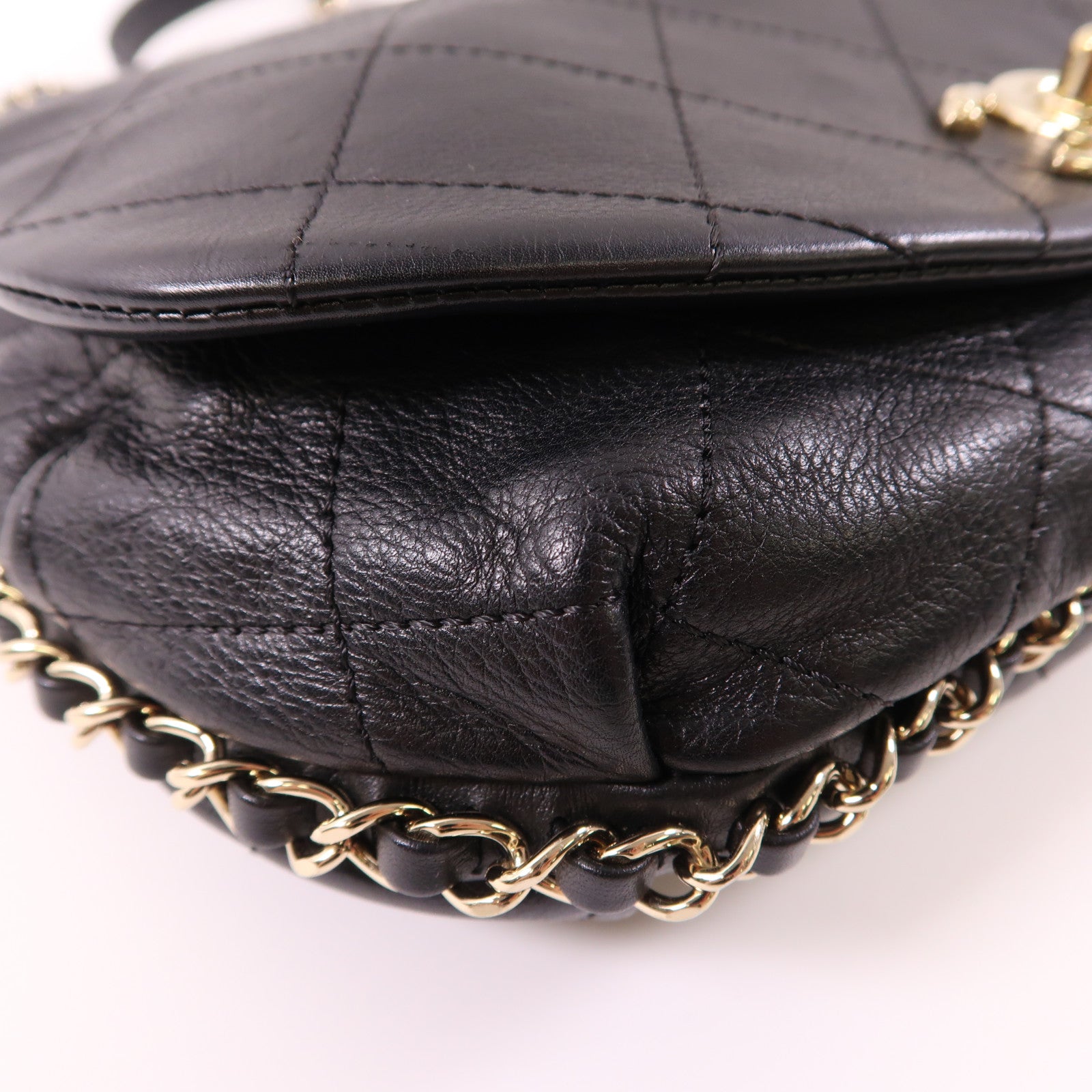 CHANEL 牛皮皮革Chain Shoulder金扣鏈帶肩背袋黑色