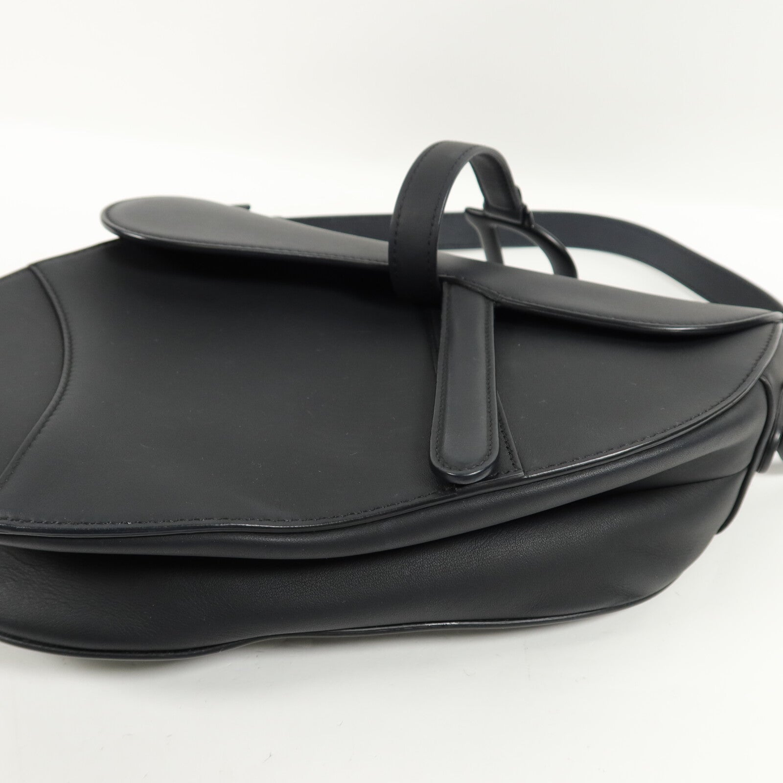 Dior 牛皮皮革Saddle Medium肩背袋