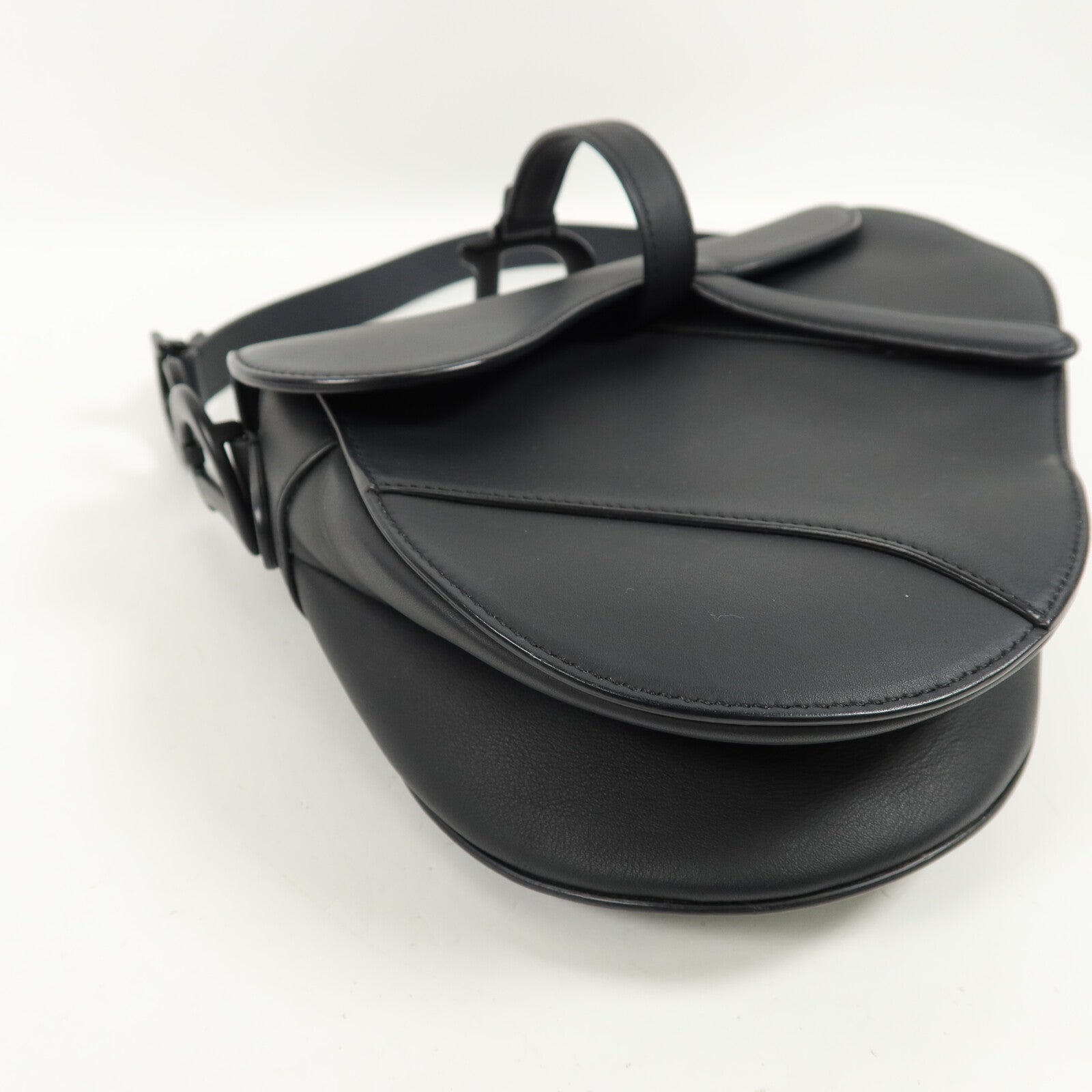 Dior 牛皮皮革Saddle Medium肩背袋