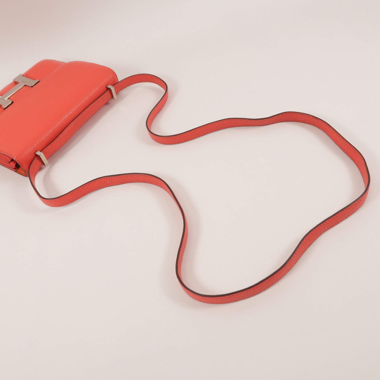 HERMES Chevre皮革Constance Mini肩背袋Rose Jaipur