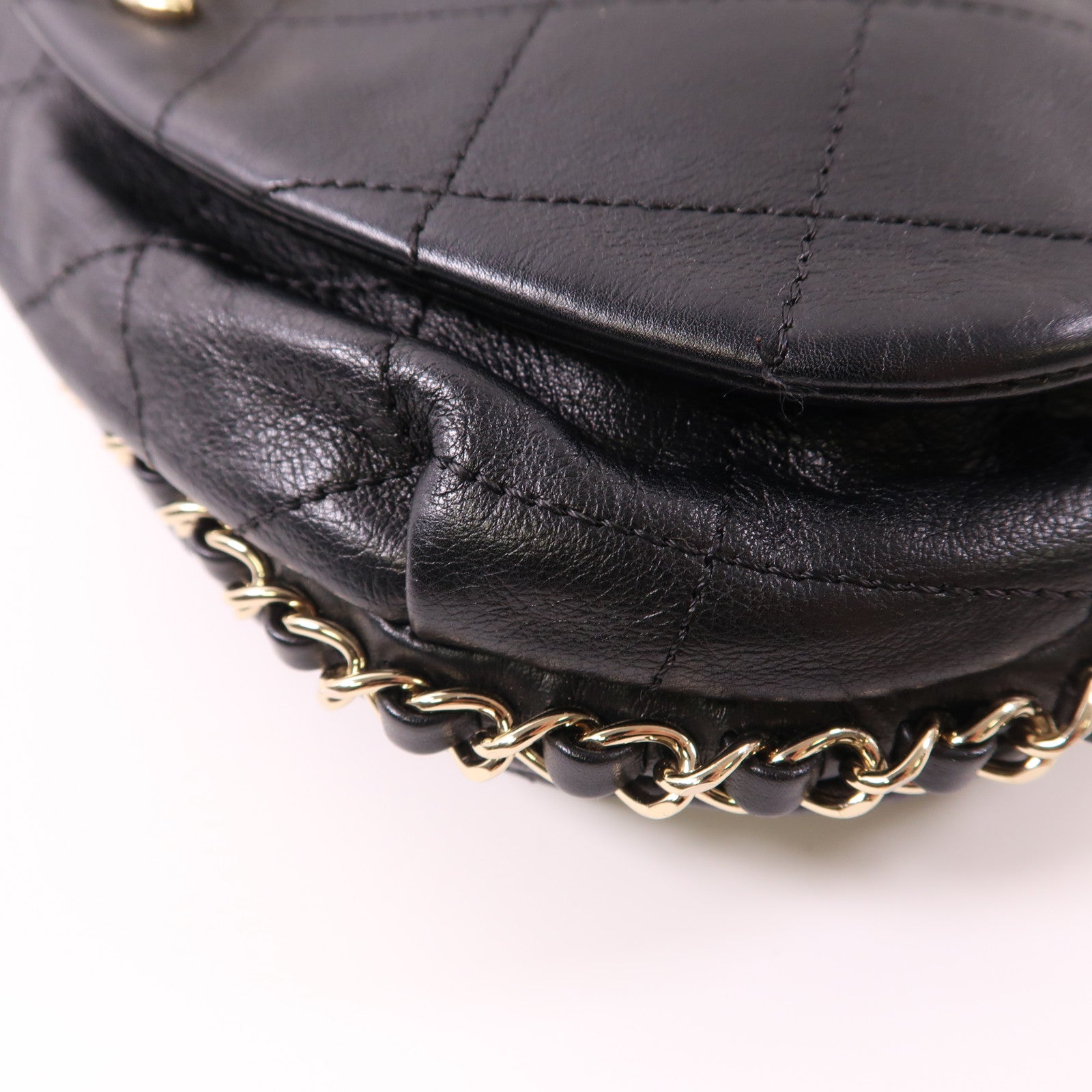 CHANEL 牛皮皮革Chain Shoulder金扣鏈帶肩背袋黑色