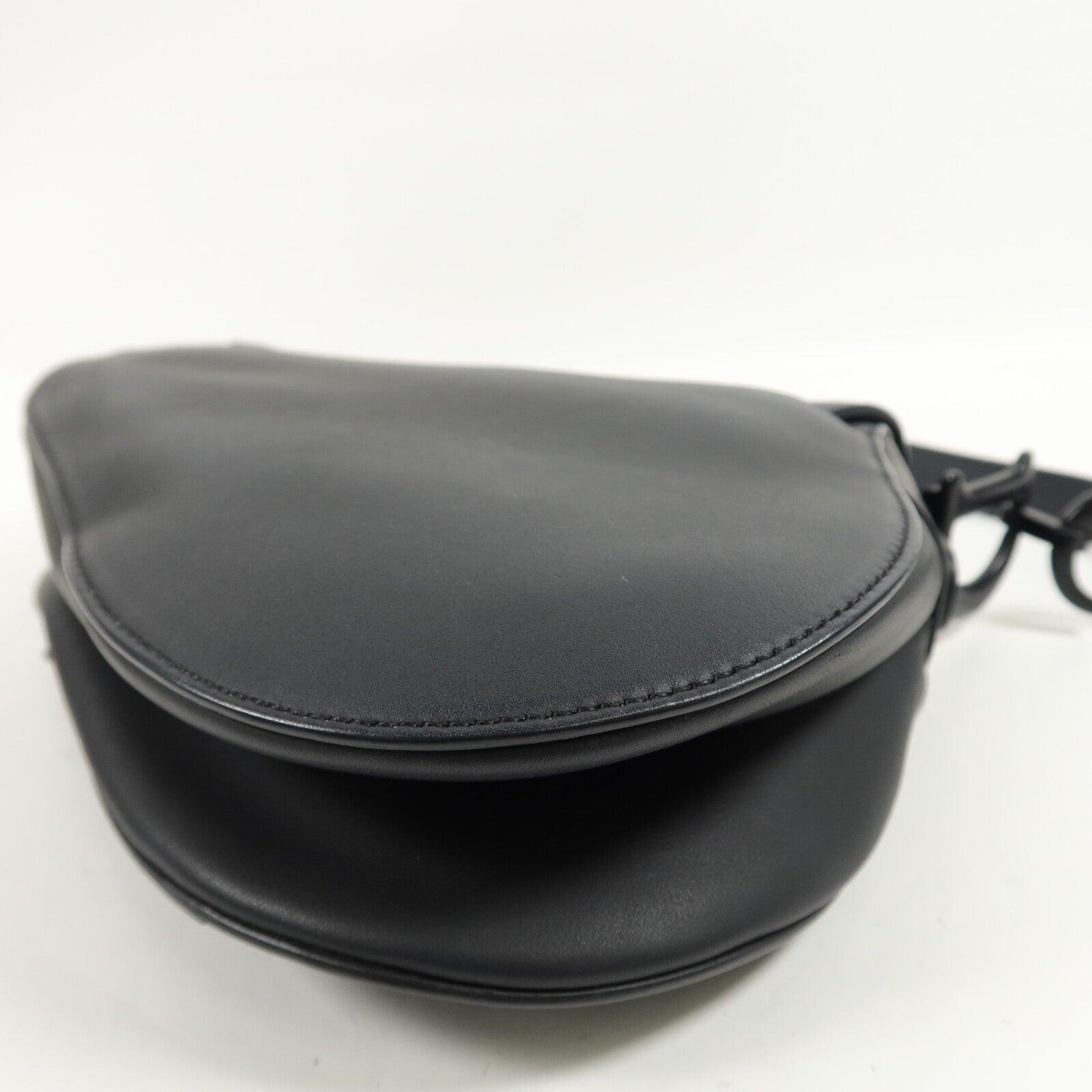 Dior 牛皮皮革Saddle Medium肩背袋