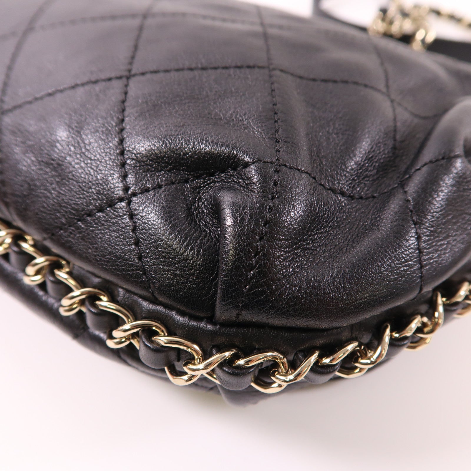CHANEL 牛皮皮革Chain Shoulder金扣鏈帶肩背袋黑色