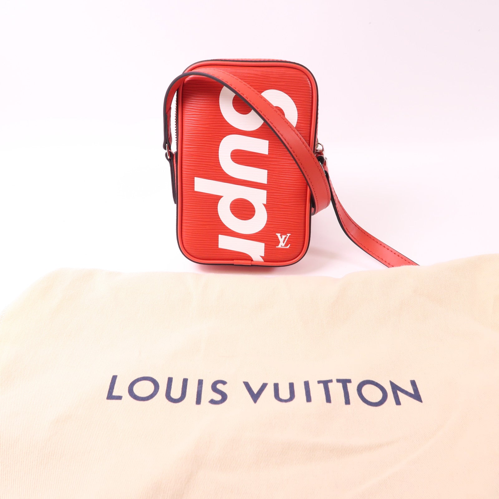 LOUIS VUITTON Epi LV X Supreme Danube PPM銀扣肩背袋