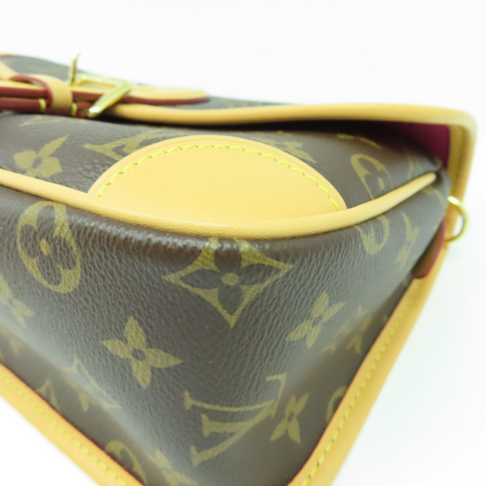 LOUIS VUITTON Monogram Diane金扣肩背袋啡色