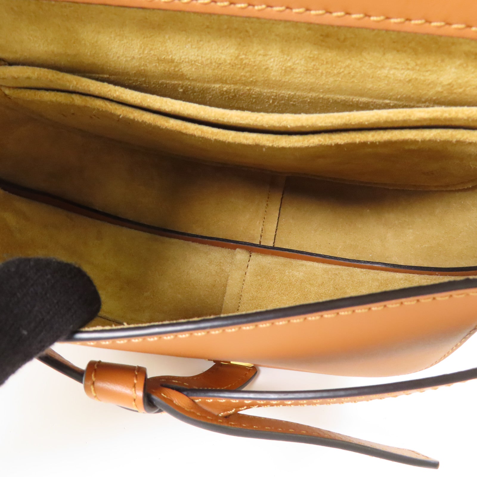 LOEWE 牛皮皮革Shoulder Bag金扣肩背袋