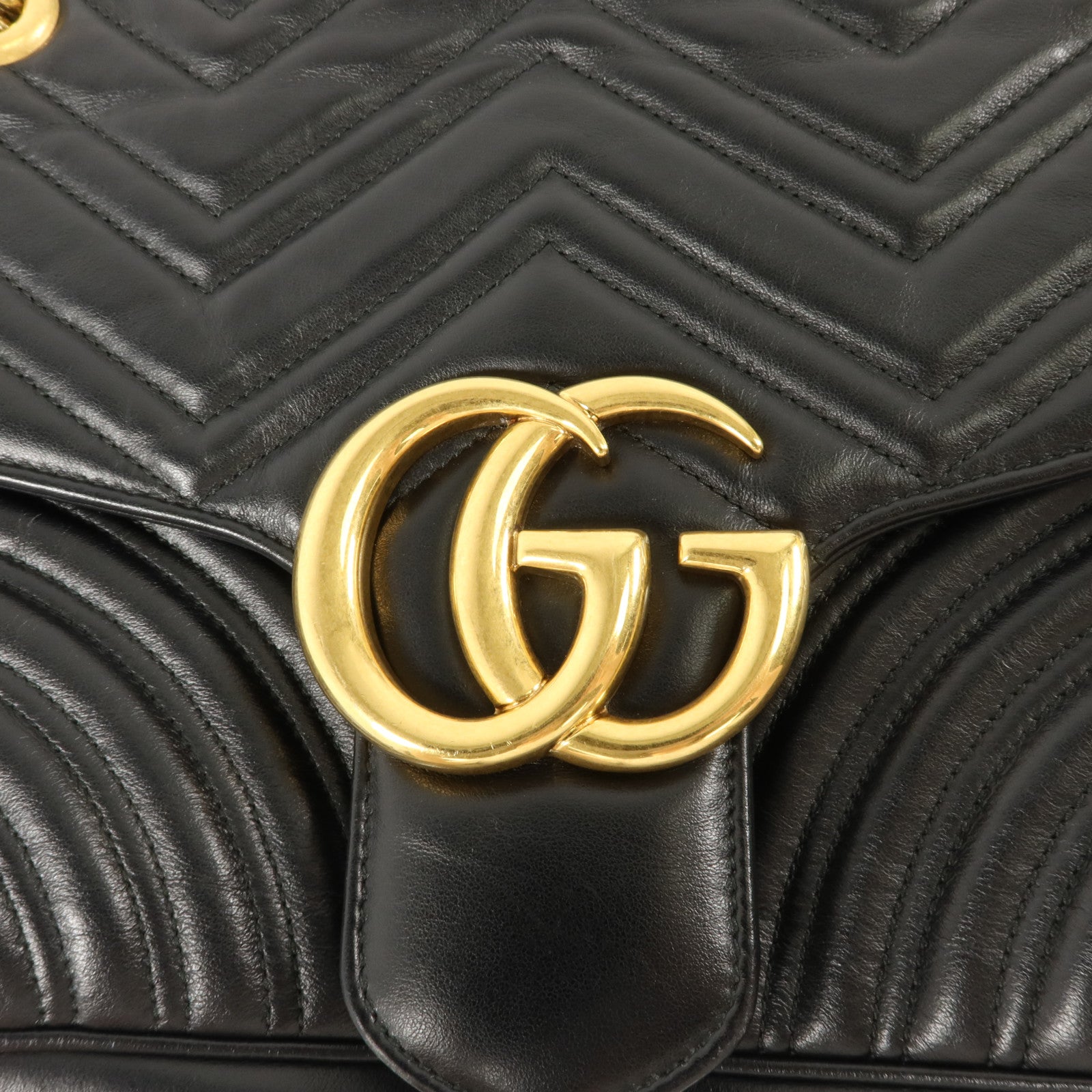 GUCCI 牛皮皮革GG Marmont Medium鏈帶肩背袋